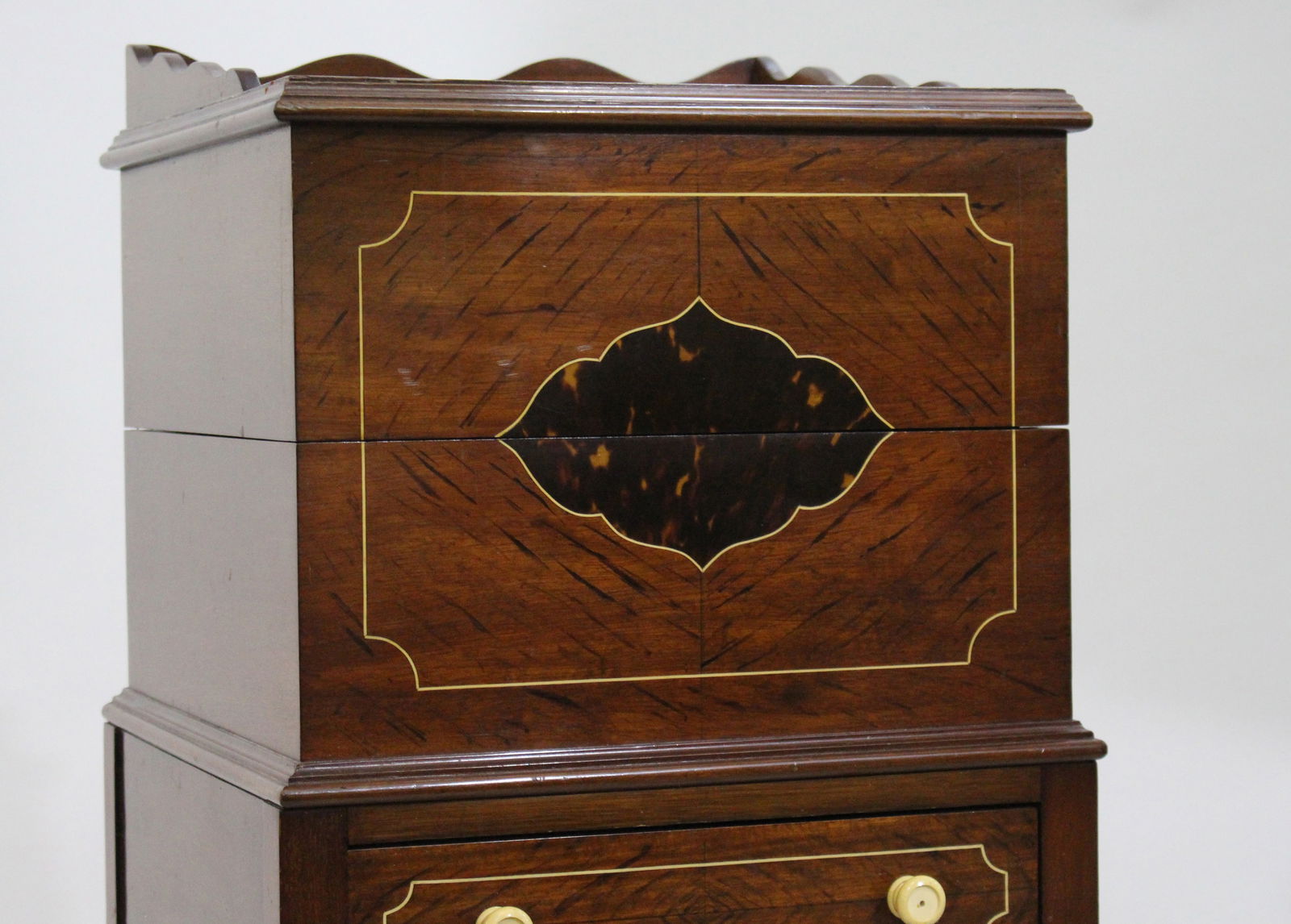 Regency Era Mahogany Works Table with Decorative Inlay - 2