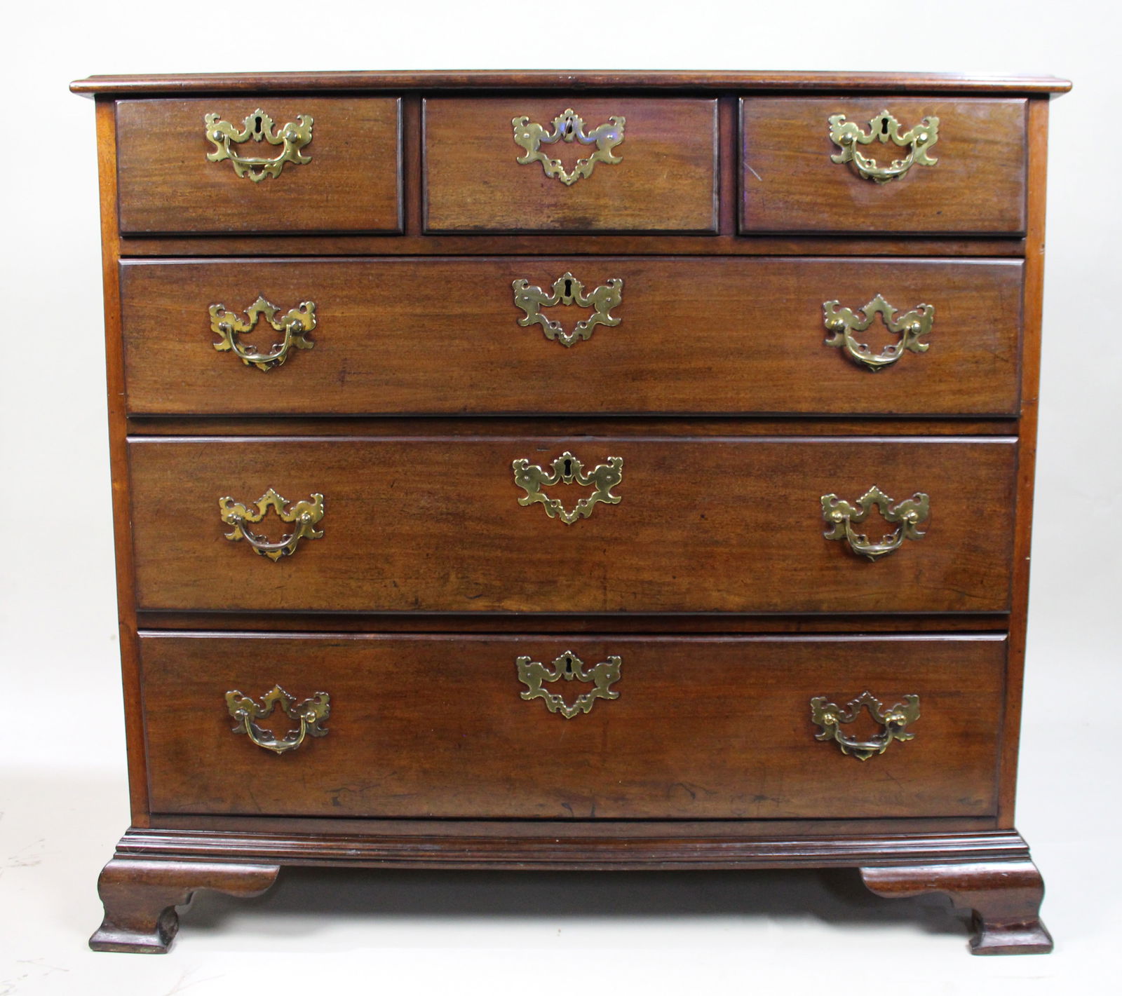 Antique 18th c. George III Mahogany Dumfries House Chest of Drawers - 4