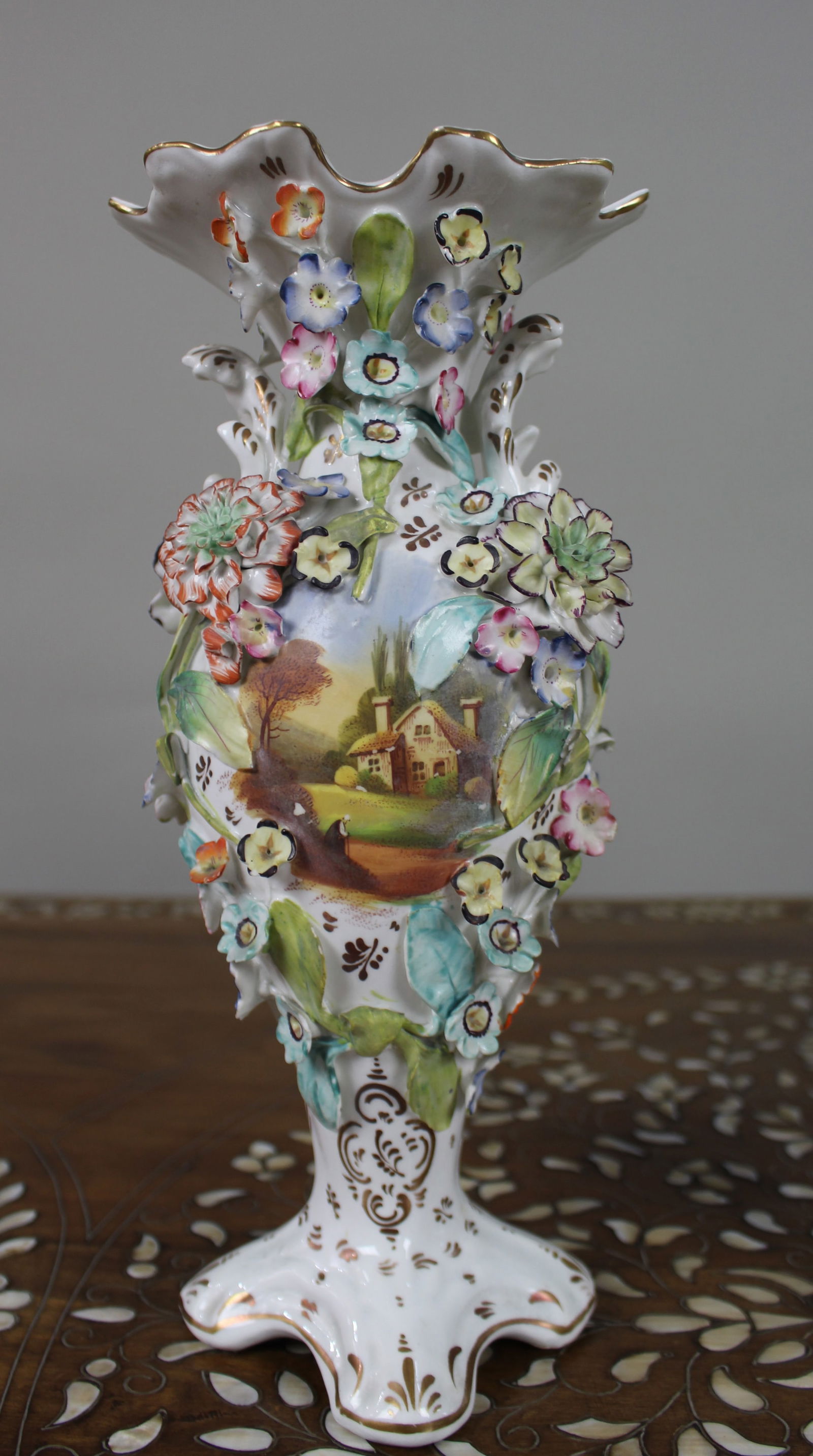 Garniture of Three English Flower-Encrusted Porcelain Vases, c.1850 (probably Samuel Alcock & Co.... - 10