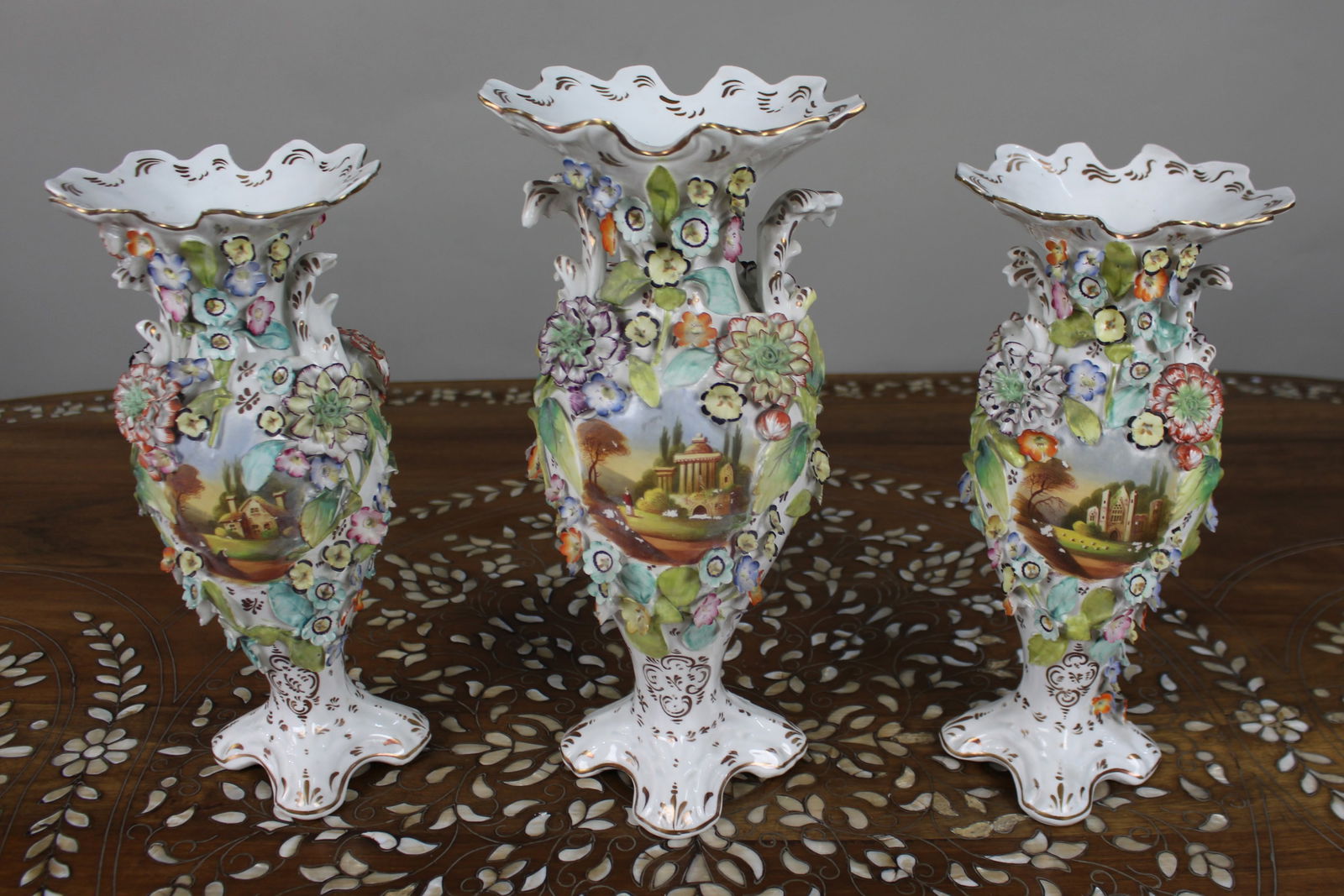 Garniture of Three English Flower-Encrusted Porcelain Vases, c.1850 (probably Samuel Alcock & Co.... - 5