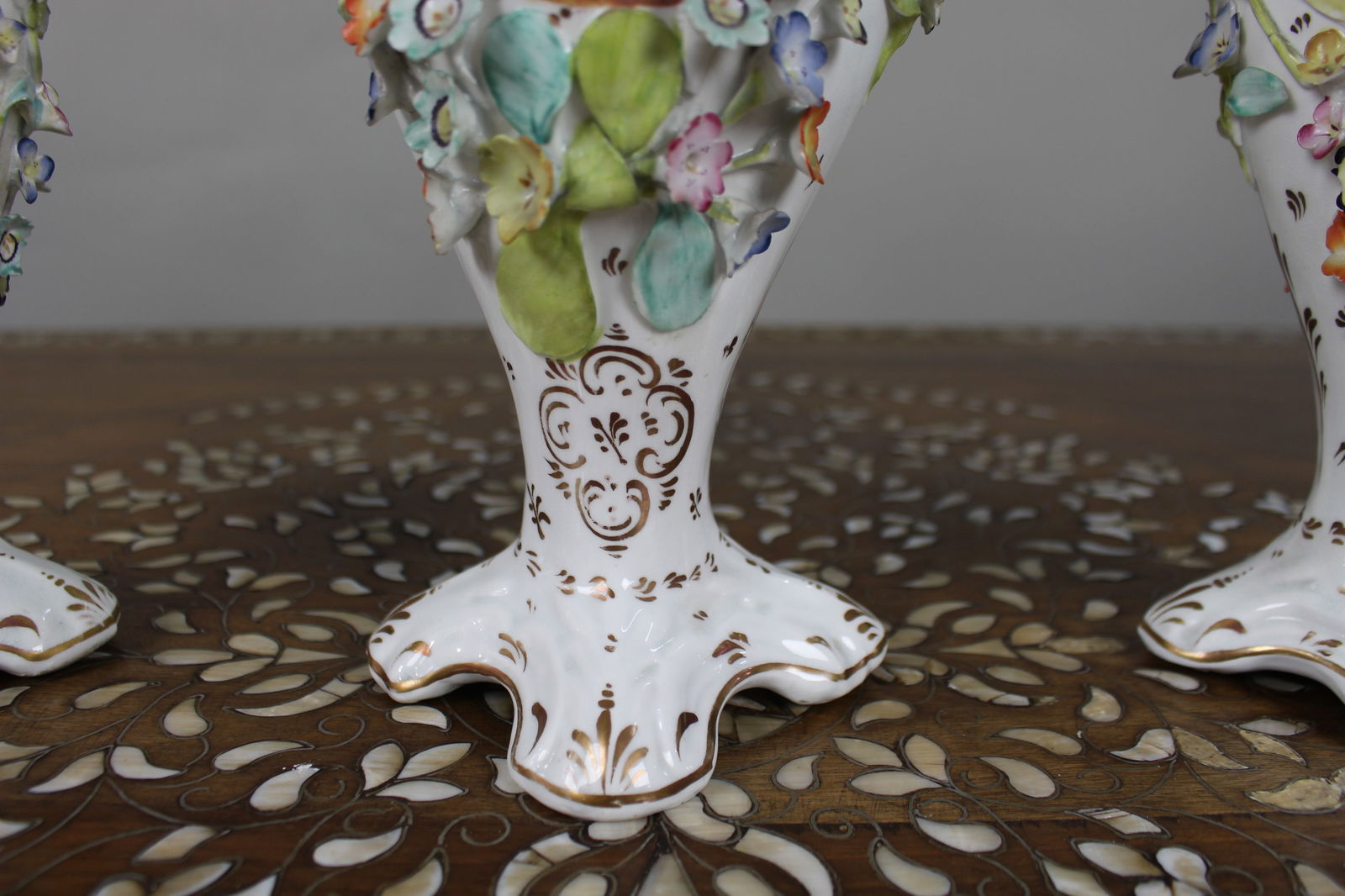 Garniture of Three English Flower-Encrusted Porcelain Vases, c.1850 (probably Samuel Alcock & Co.... - 8