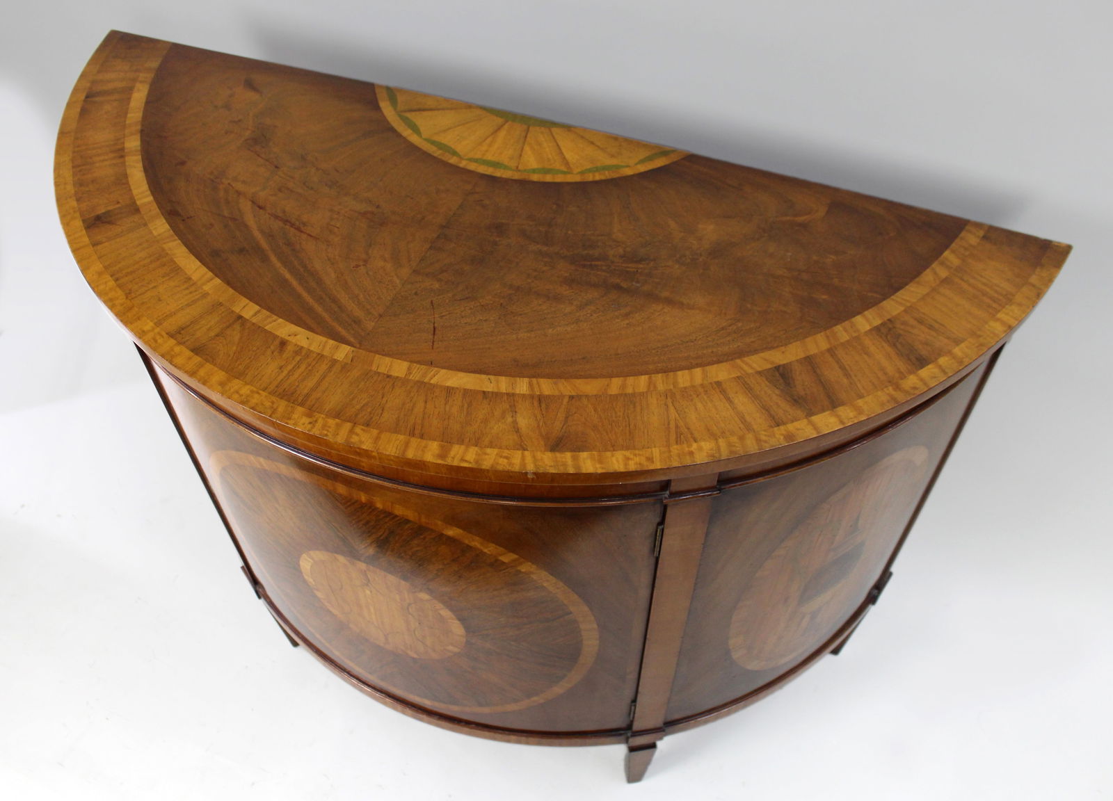 Elegant Neoclassical Style Inlaid Demilune Cabinet, Late 20th Century - 16