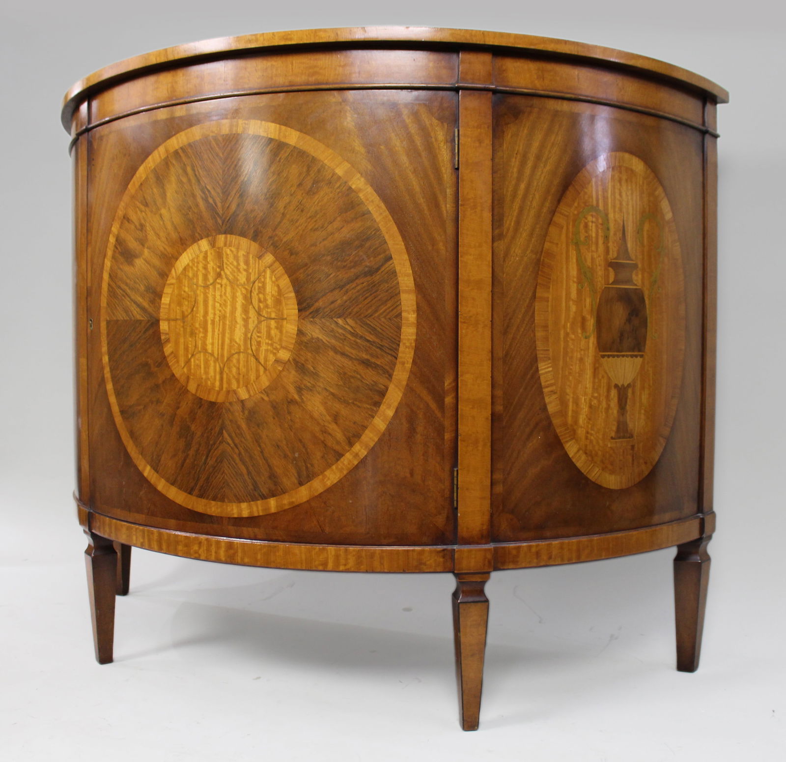 Elegant Neoclassical Style Inlaid Demilune Cabinet, Late 20th Century - 4