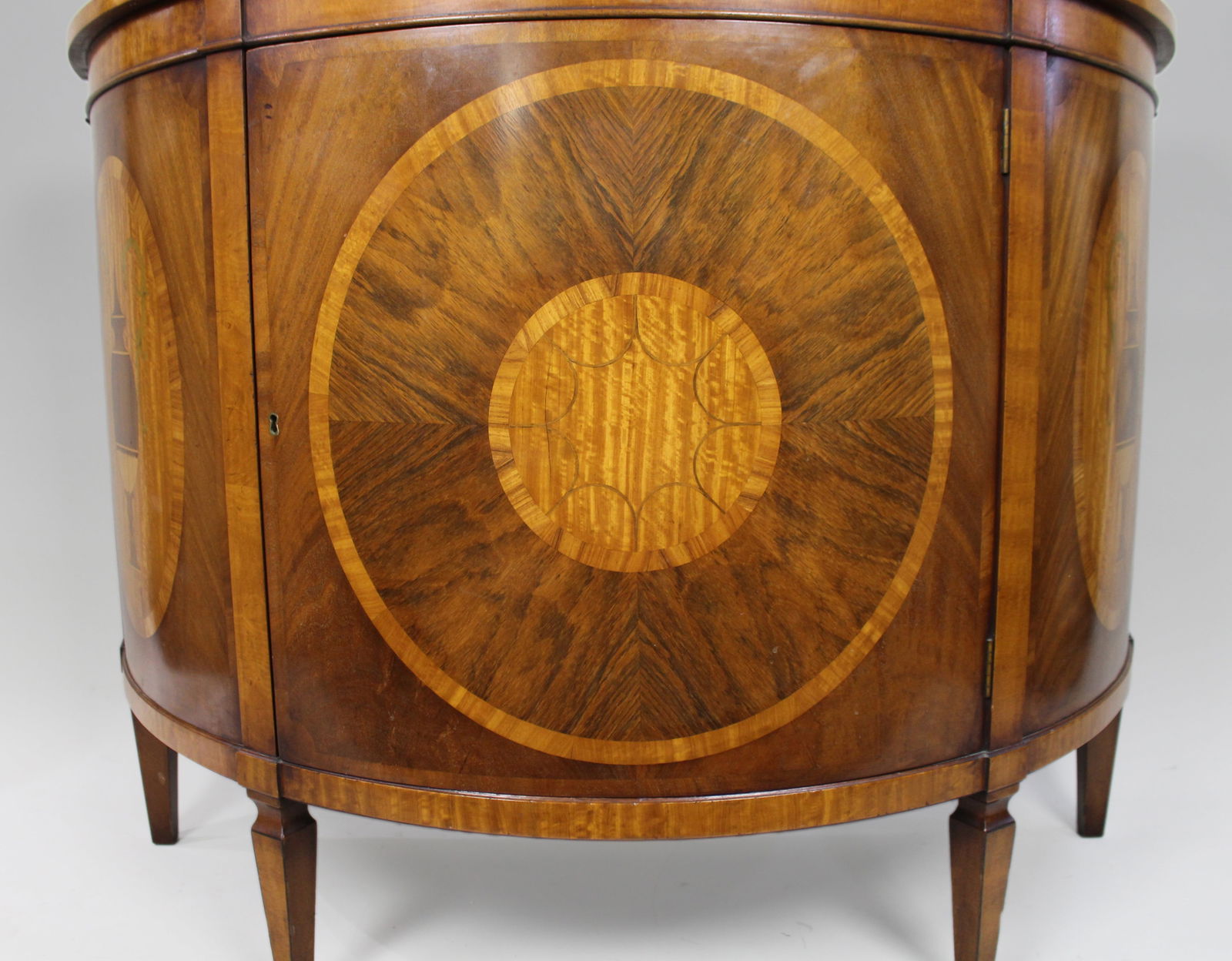 Elegant Neoclassical Style Inlaid Demilune Cabinet, Late 20th Century - 9