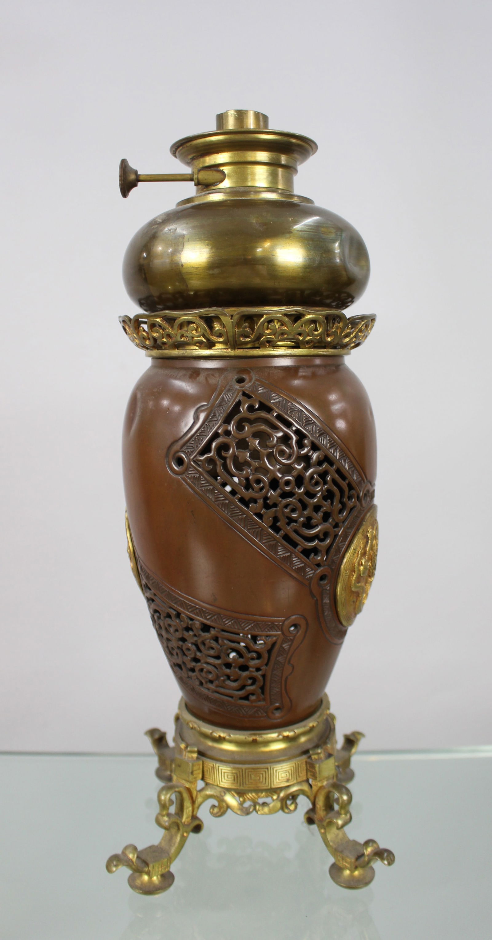 Meiji Period Japanese Bronze Oil Lamp c.1900 - 7