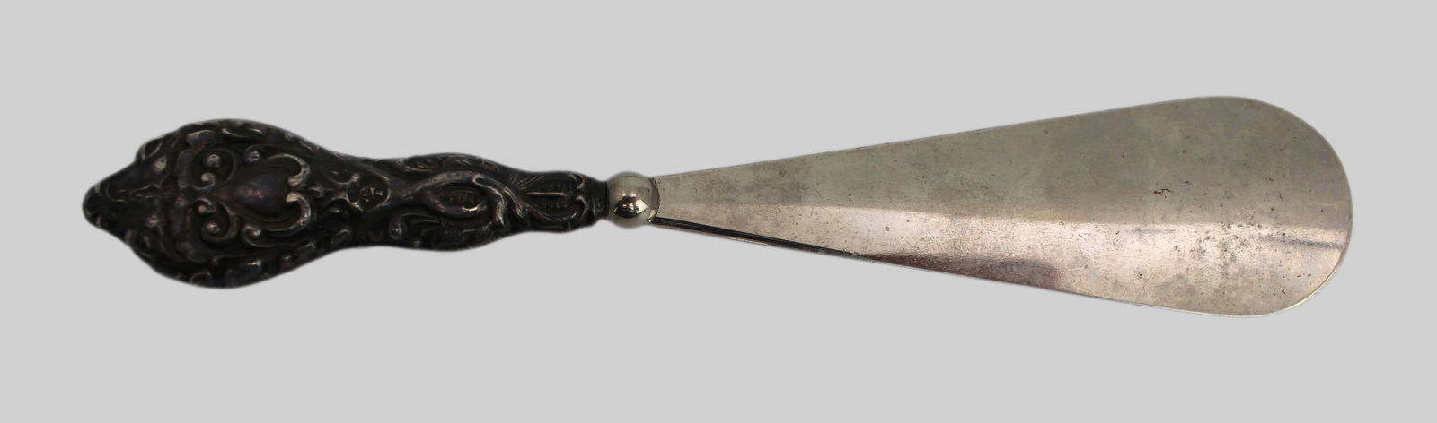 Sterling Silver Hallmarked Shoe Horn Chester 1915 - 3
