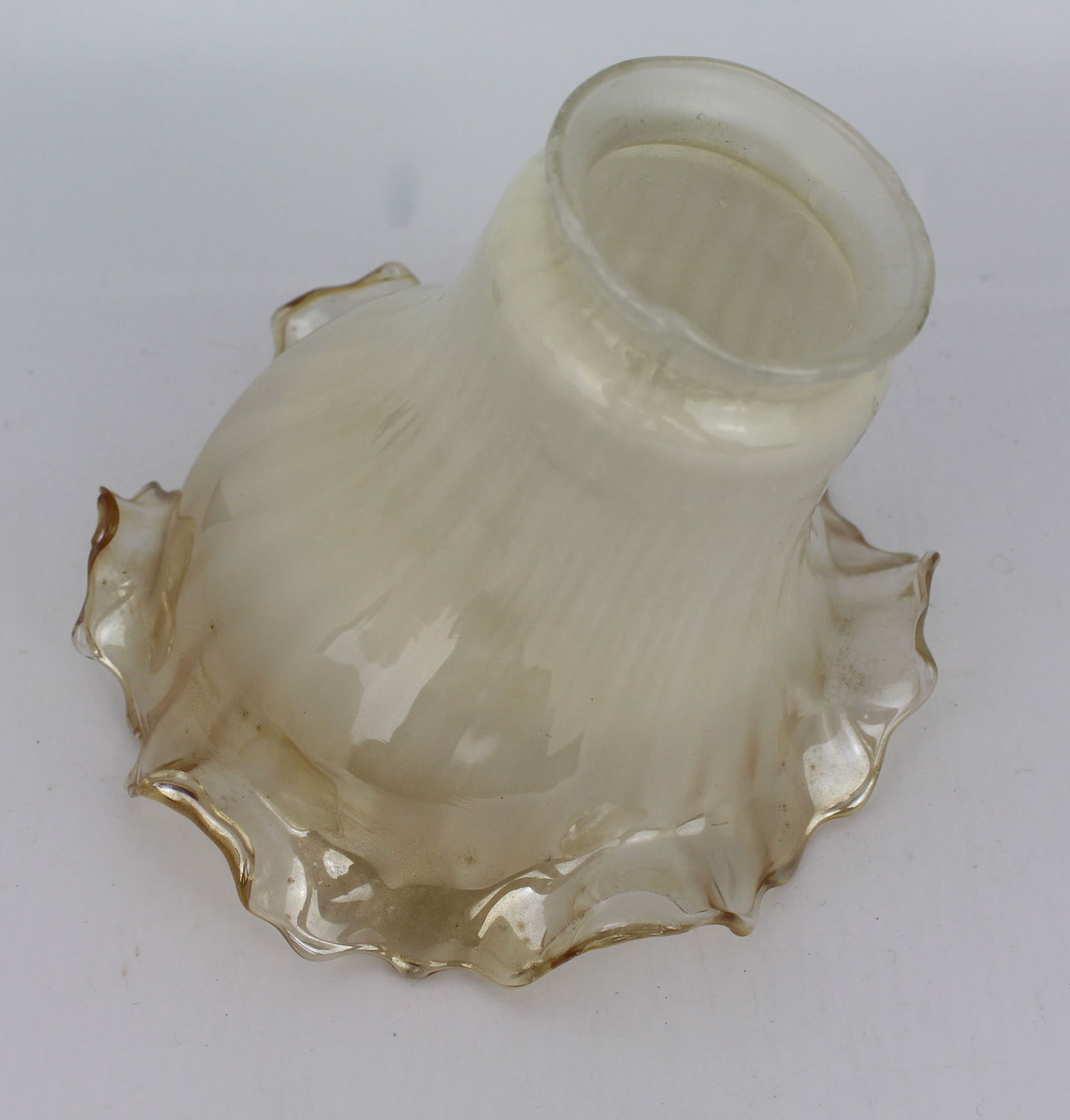 3 x Vintage Angled Ruffled Glass Lampshades - 4