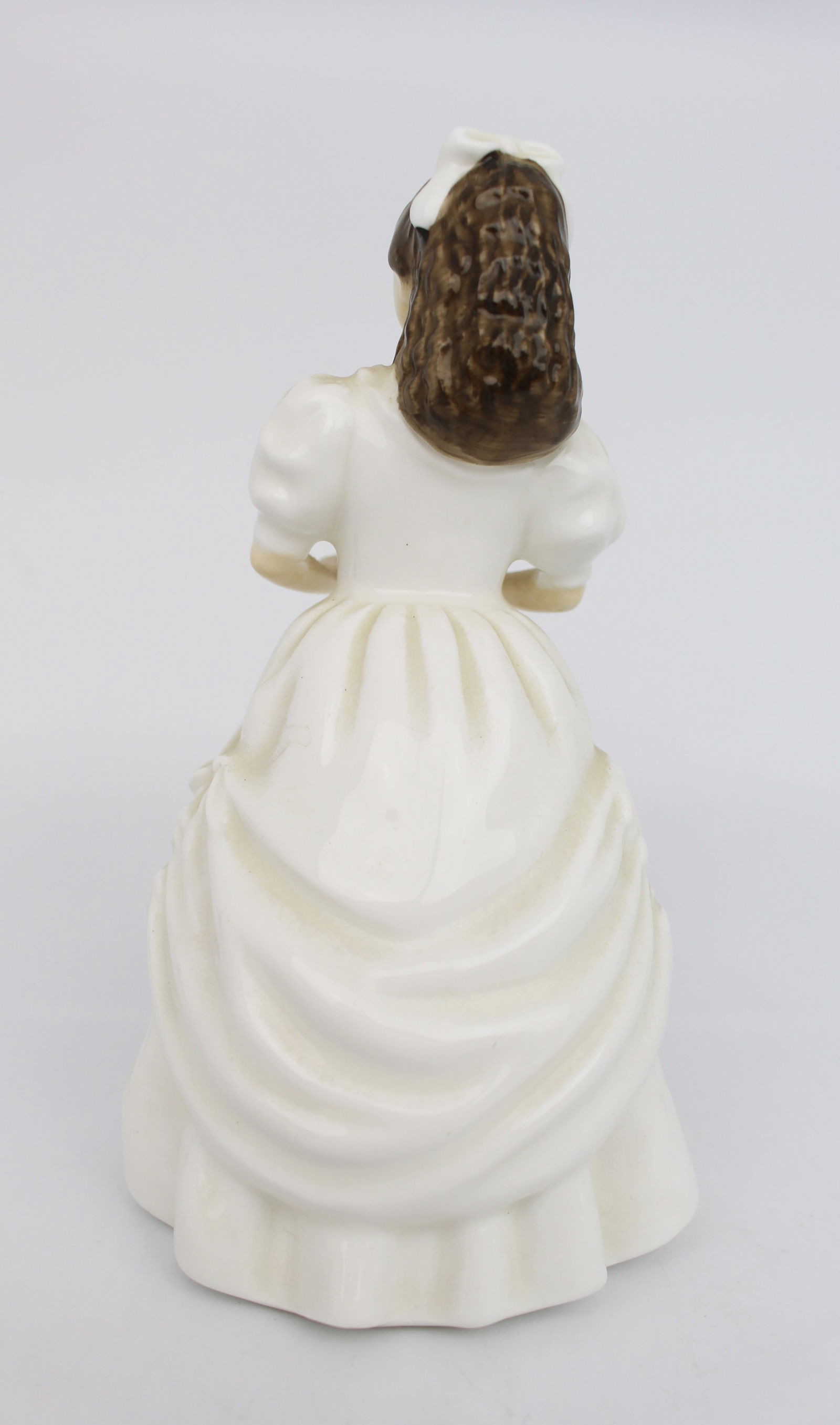 Royal Doulton Figurine Birthday Girl HN 3423 - 2