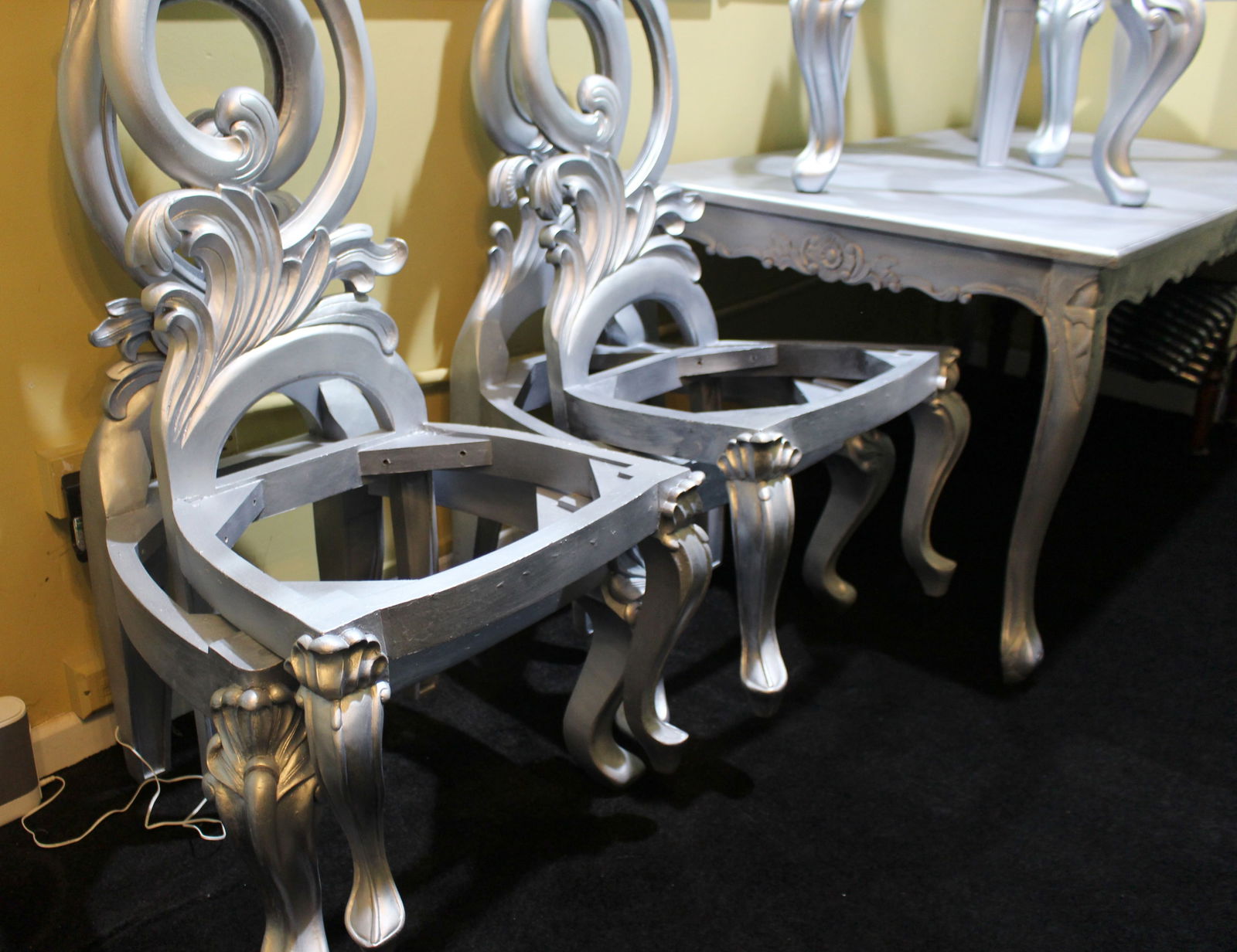 Harrison & Gil Styled Dining Table & 6 Chairs - 4