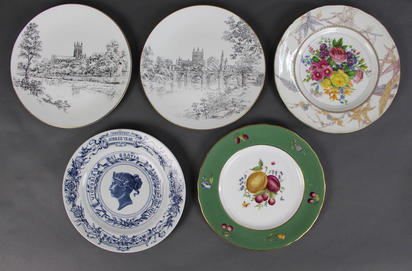 Collection of 5 Royal Worcester Cabinet Plates (1 of 3)