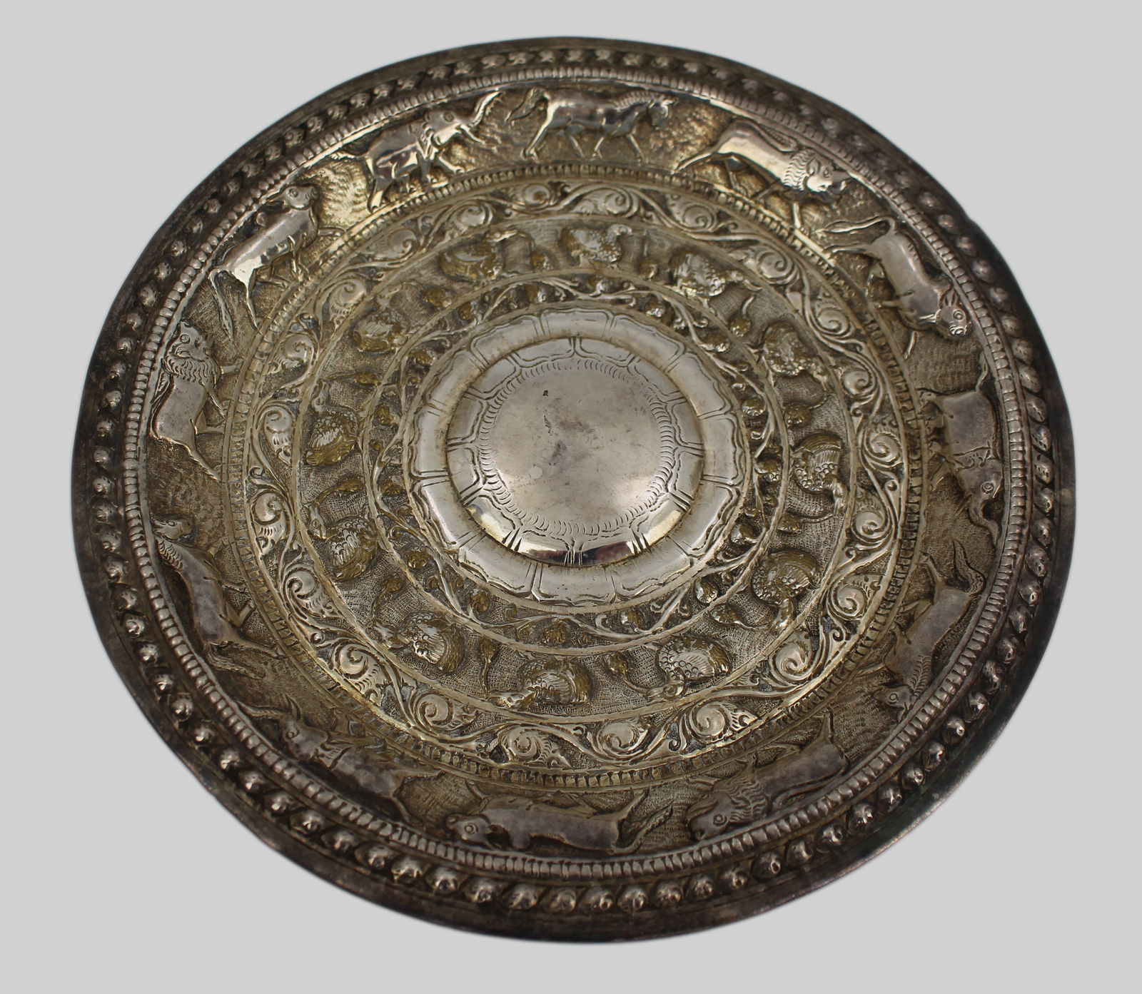 Antique Decorative Shield Circa 19th Century - 2