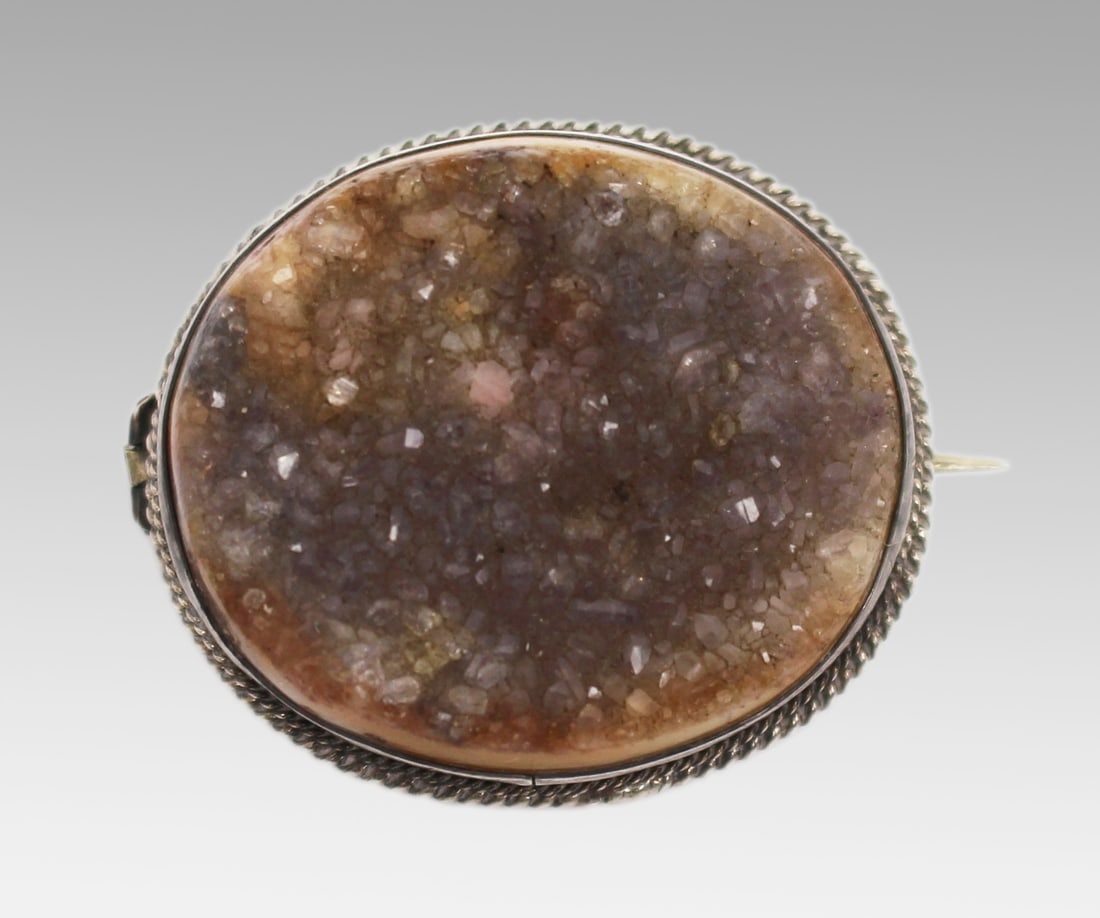 Antique Quartz Silver Brooch: Title: Antique Quartz Silver Brooch Description: Antique Victorian Druzy Quartz & Silver Brooch A charming antique Victorian brooch, set with a striking natural druzy quartz. The stone