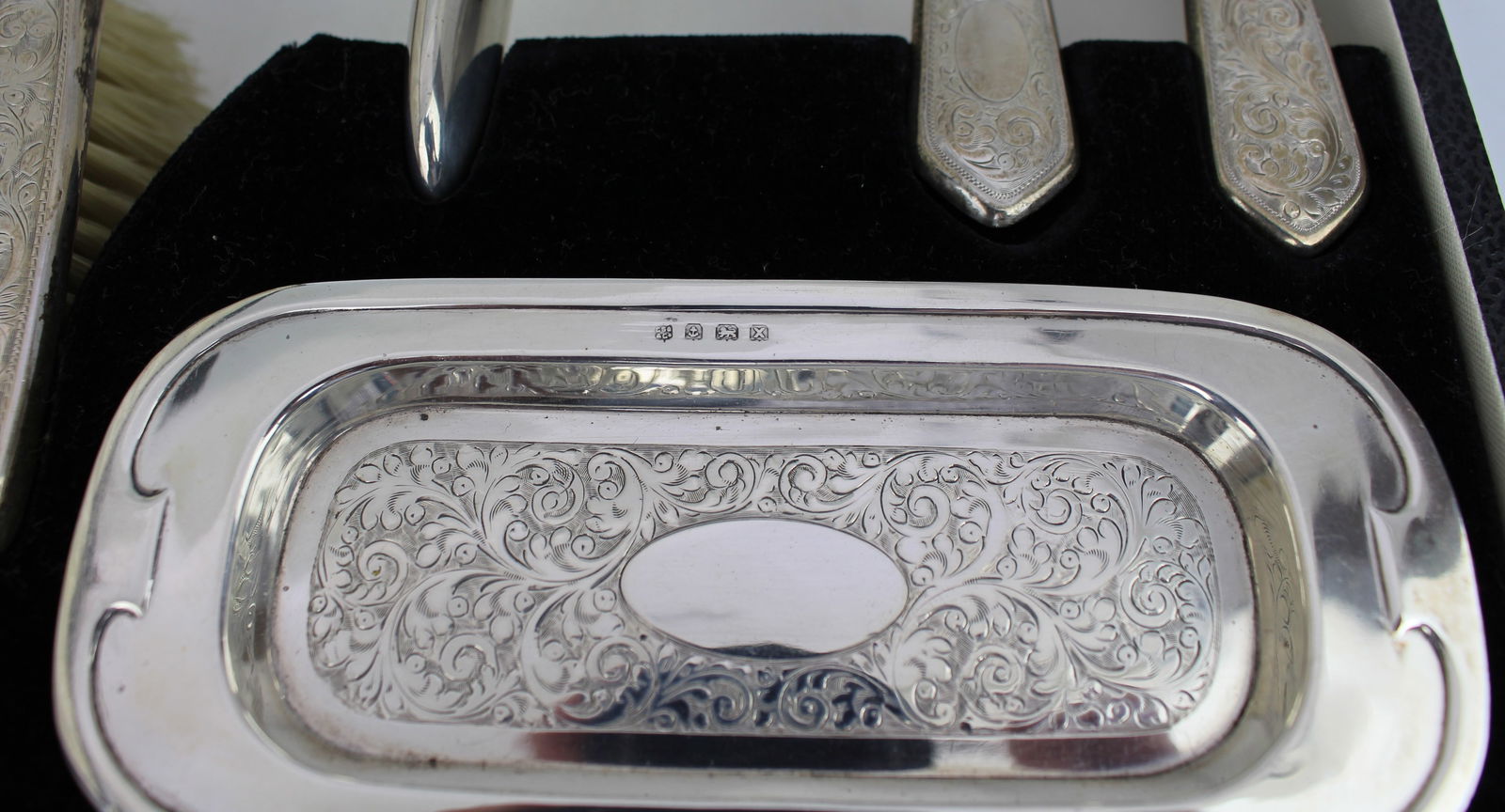 Cased Sterling Silver Vanity Set by Charles S. Green, Birmingham 1947 - 7