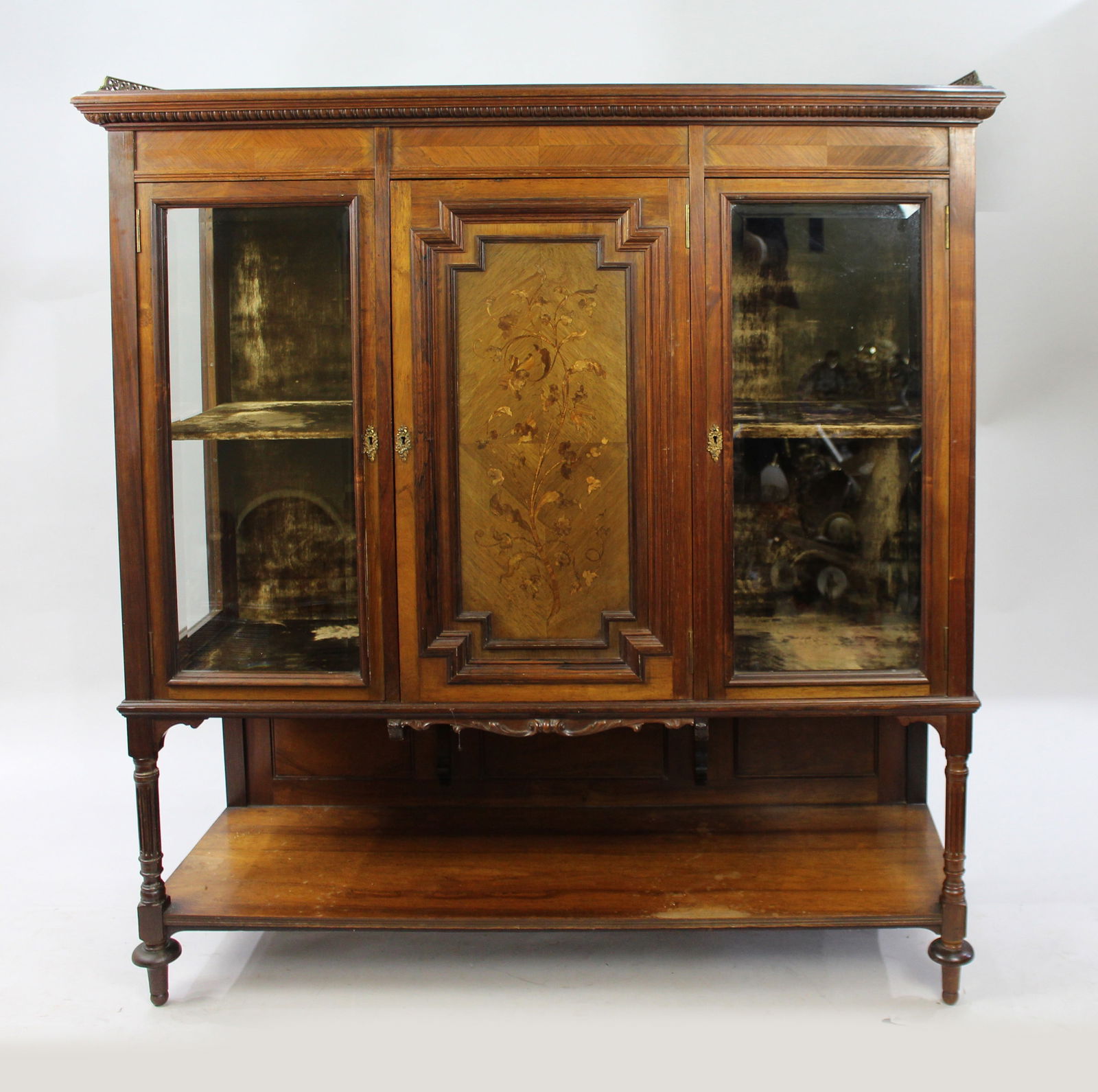 Late Victorian Inlaid Rosewood Display Cabinet - 2