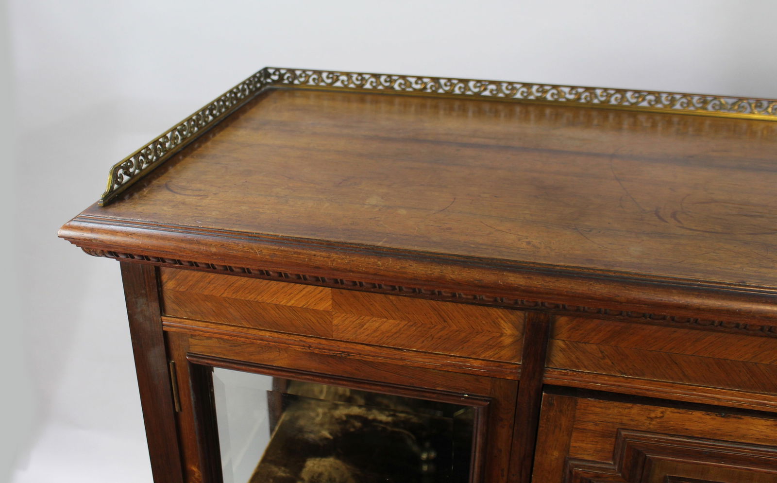 Late Victorian Inlaid Rosewood Display Cabinet - 3
