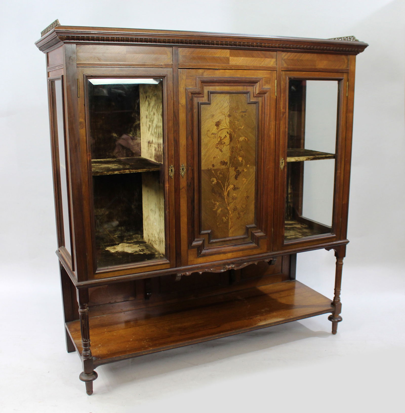 Late Victorian Inlaid Rosewood Display Cabinet - 7