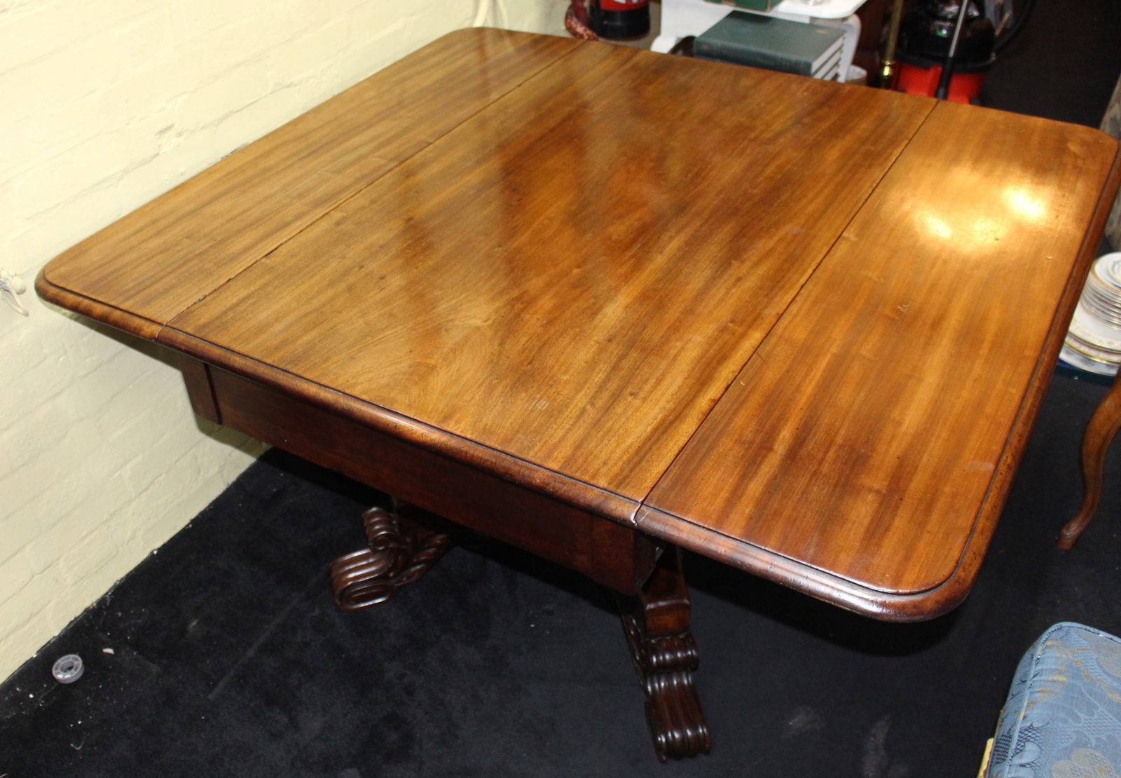 Antique William IV Mahogany Drop-Leaf Centre Table - 7