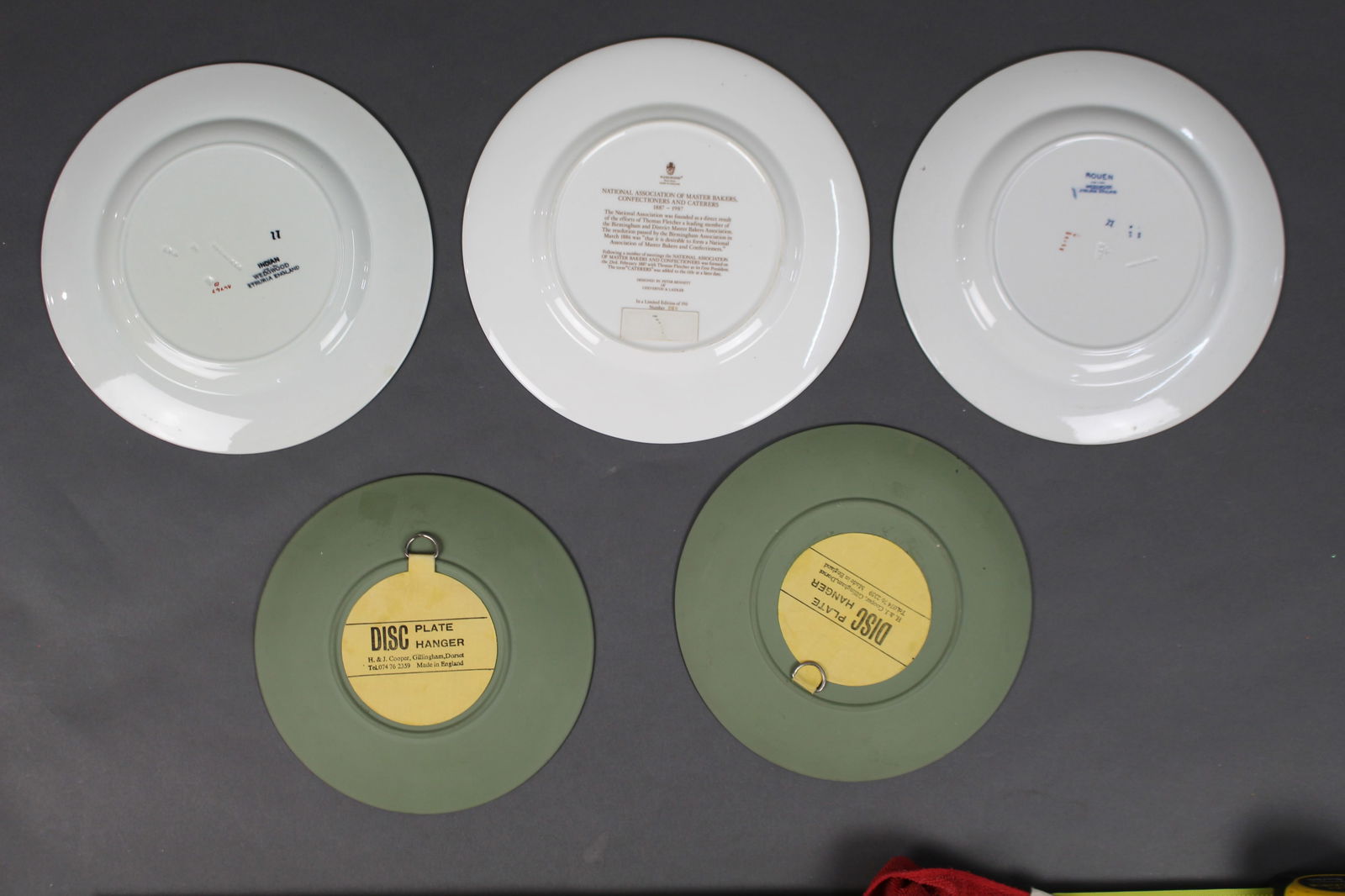 Collection of 5 Wedgwood Cabinet Plates - 3