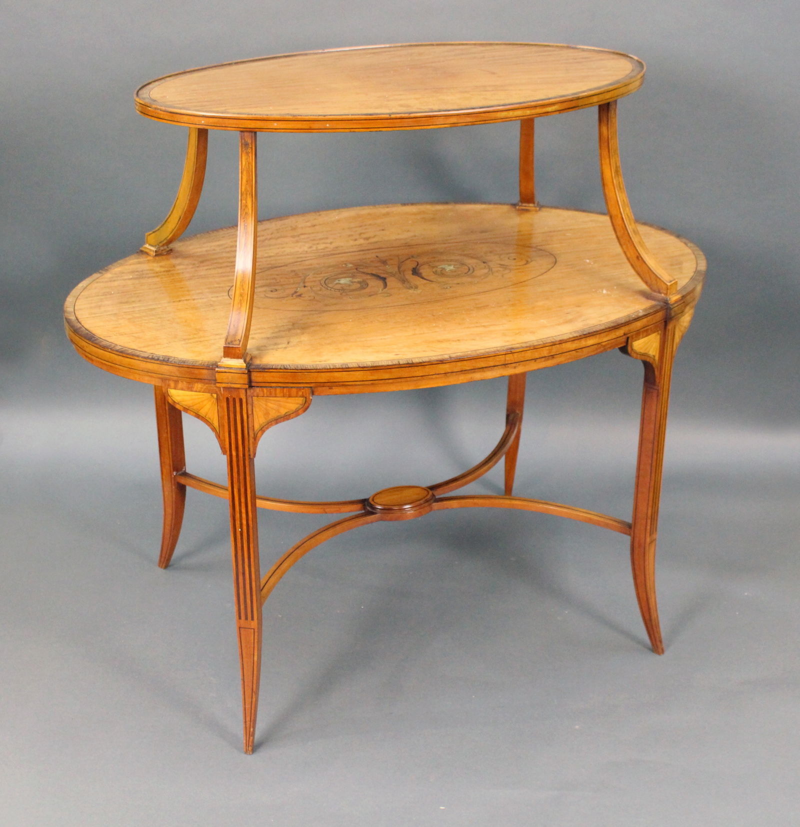 Late Victorian Two Tier Sheraton Revival Satinwood Étagère Table c.1890: Title: Late Victorian Two Tier Sheraton Revival Satinwood Étagère Table c.1890 Description: Late Victorian Two Tier Sheraton Revival Satinwood Étagère Table c.1890 Two-tier