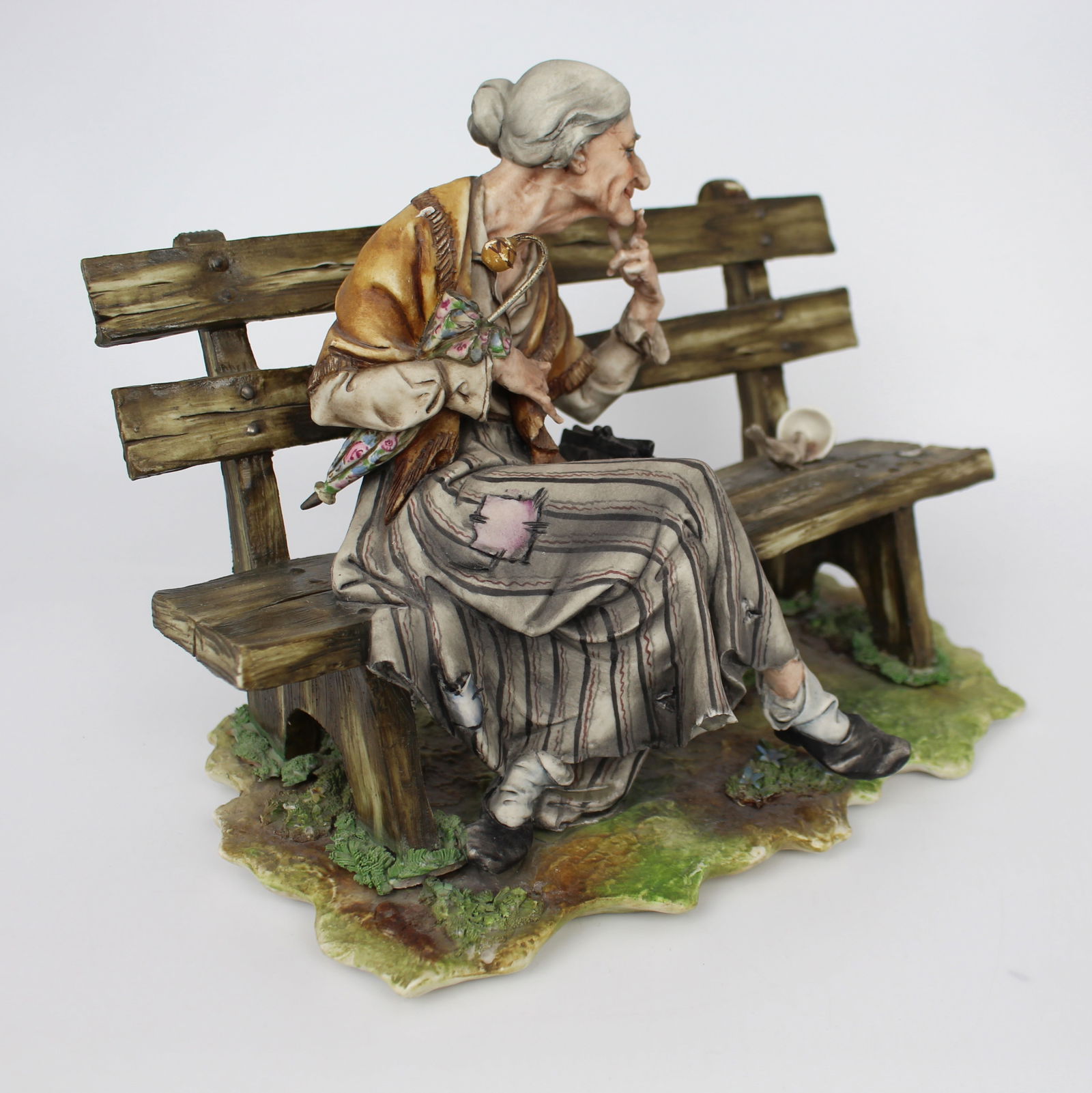 Capodimonte Lady Tramp on Bench - 2