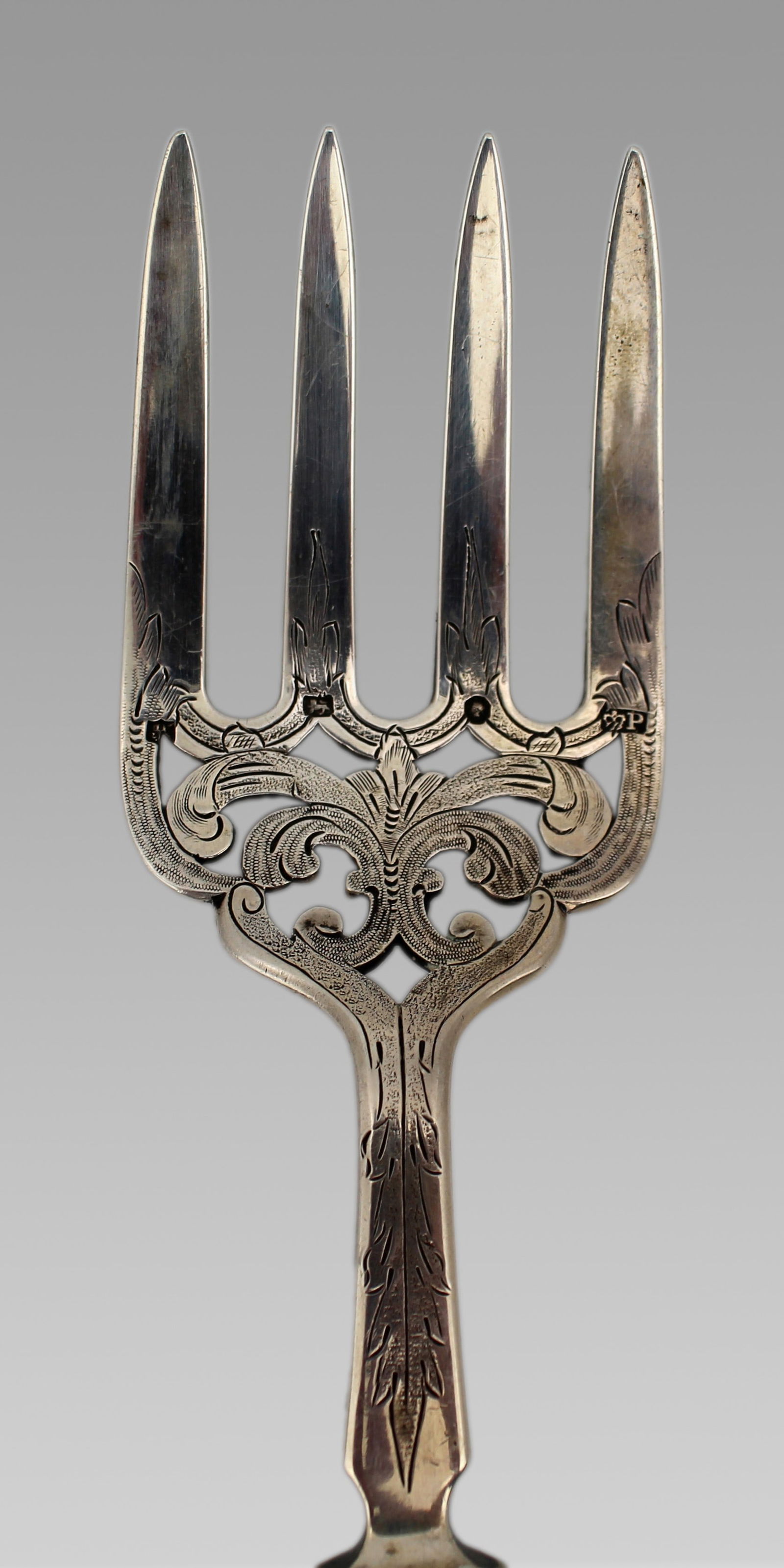 Edwardian Solid Silver and Bone Handled Bread Fork, Sheffield, 1907 - 3