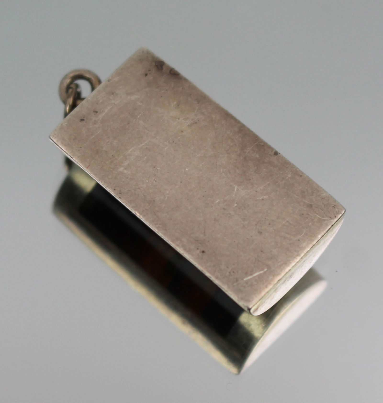 Vintage Modernist Baltic Amber and Silver Pendant - 3