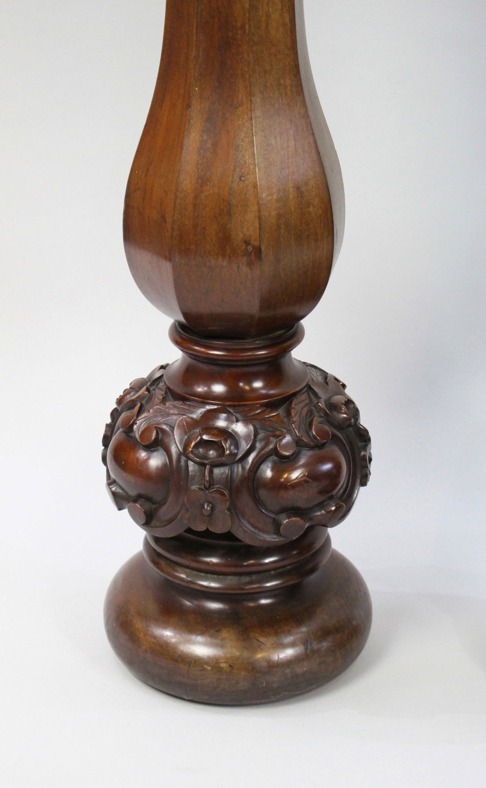 Pair of Early Victorian Carved Mahogany Pedestals - 5