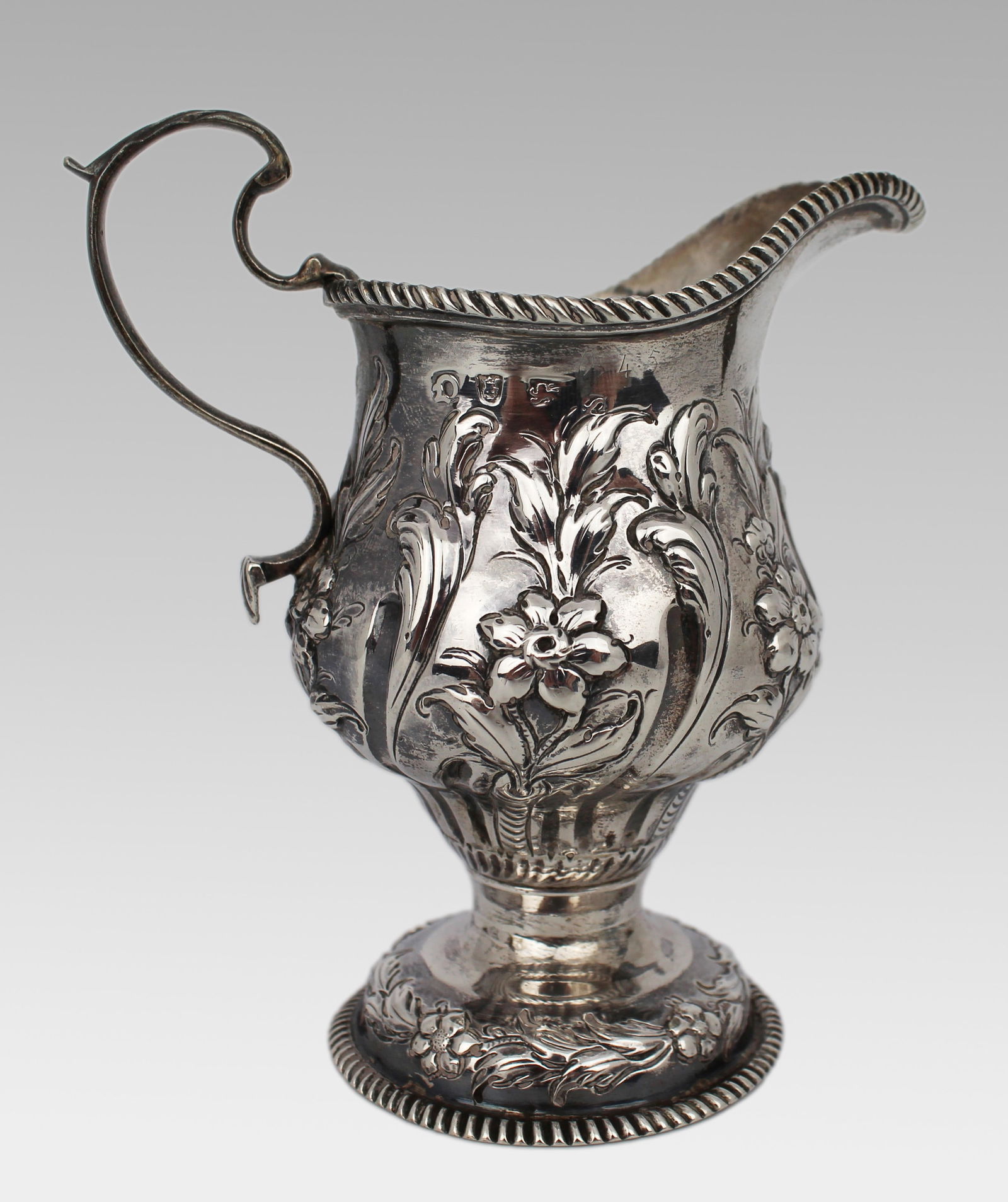 Fine Solid Silver Cream Jug London 1759 - 8