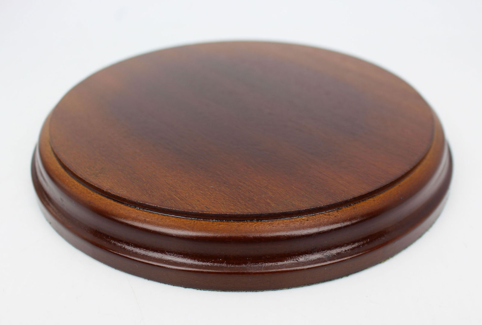 Vintage Solid Mahogany Circular Display Stand: Title: Vintage Solid Mahogany Circular Display Stand Description: Vintage Solid Mahogany Circular Display Stand Plinth Vintage 20th century. Solid mahogany Measures 18.5 x 18.5 x 2.5