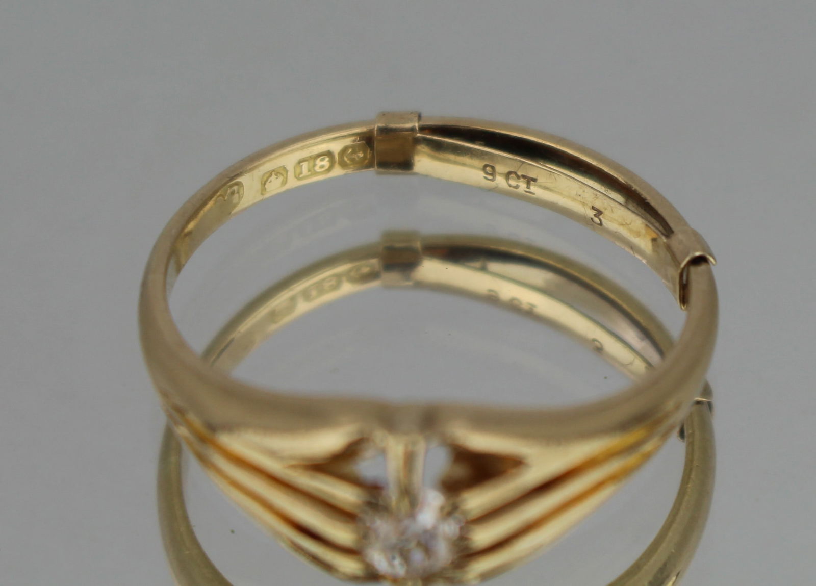Vintage Gypsy Set 18ct Gold Diamond Ring - 2