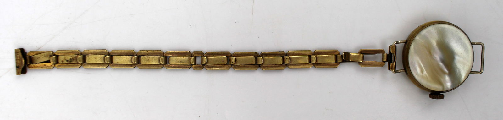Early 20th Century Ladies’ Wristwatch with Mother-of-Pearl Case - 3