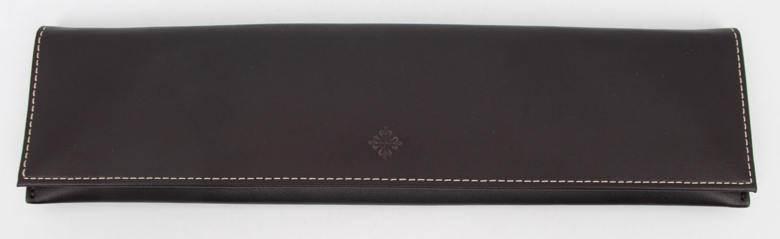 Patek Philippe Geneve Wristwatch Pouch: Title: Patek Philippe Geneve Wristwatch Pouch Description: Original Patek Philippe Geneve Wristwatch Travel Case Genuine Patek Philippe presentation travel pouch. Lined interior. Very good