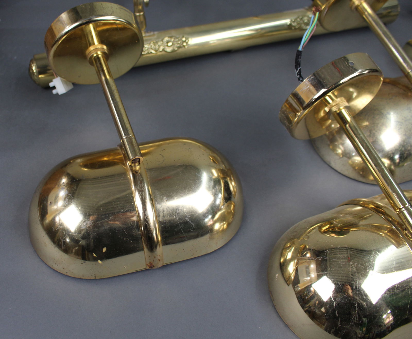 Collection of 5 Vintage Gold Plated Wall Lights - 2