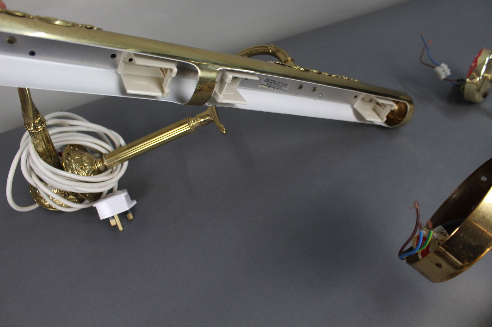 Collection of 5 Vintage Gold Plated Wall Lights - 5