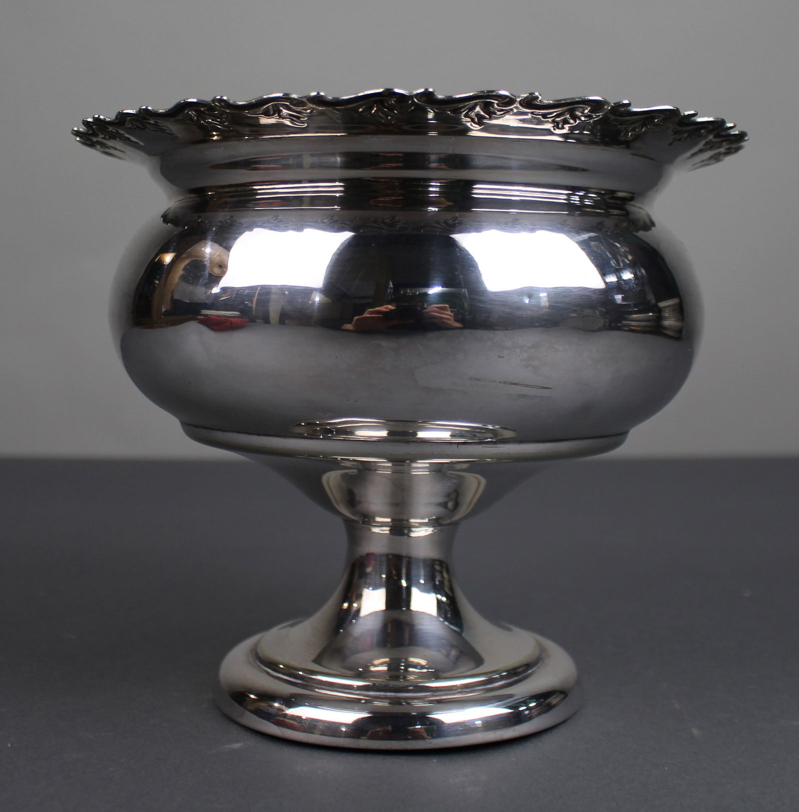 Vintage Silver Plated Footed Centrepiece Bowl (1 of 4)
