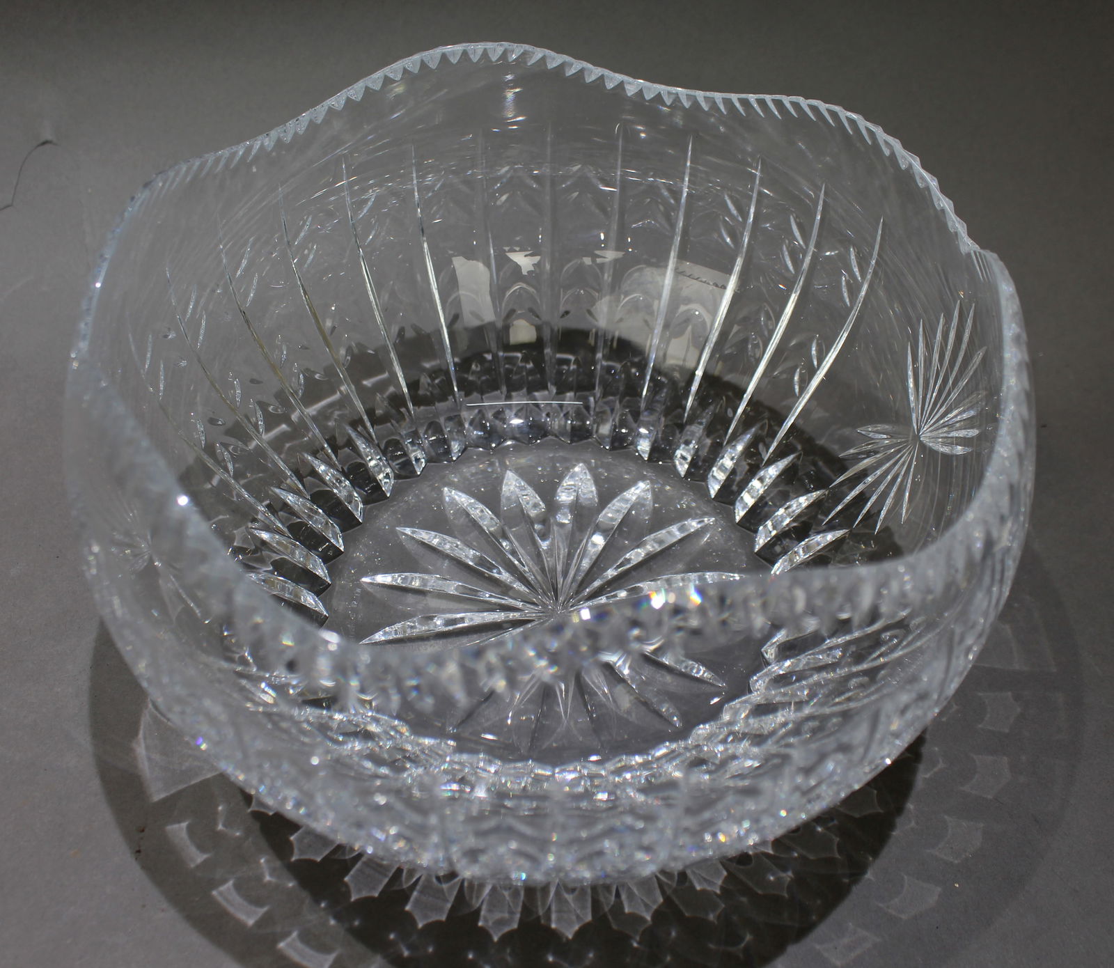 Large House of Igor Carl Fabergé Cut Crystal Bowl, Signed - 2