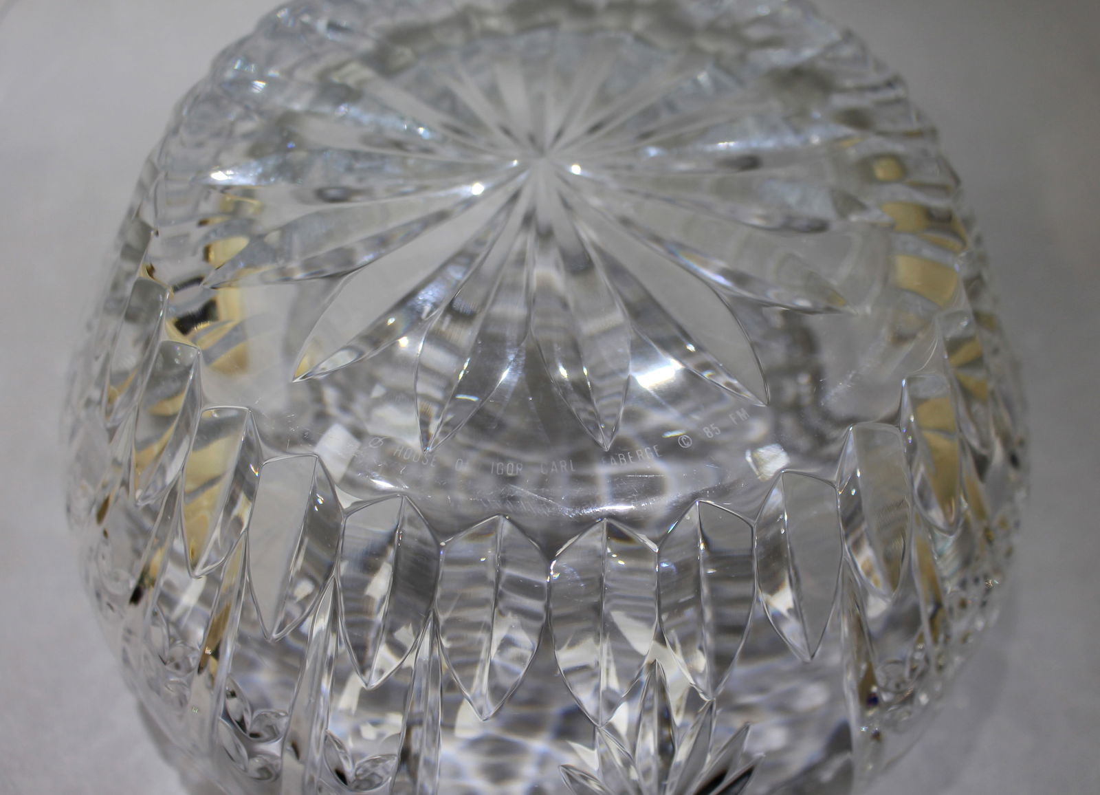 Large House of Igor Carl Fabergé Cut Crystal Bowl, Signed - 3