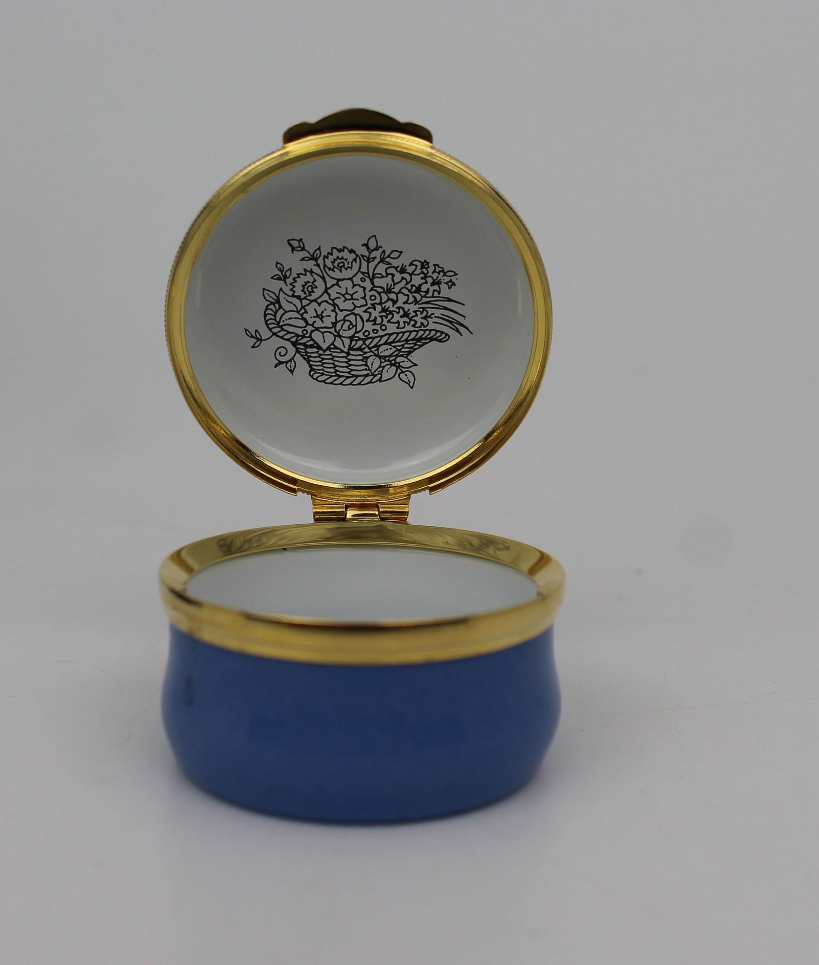 Fine Crummles Hand-Painted Enamel Box with Original Presentation Case - 5