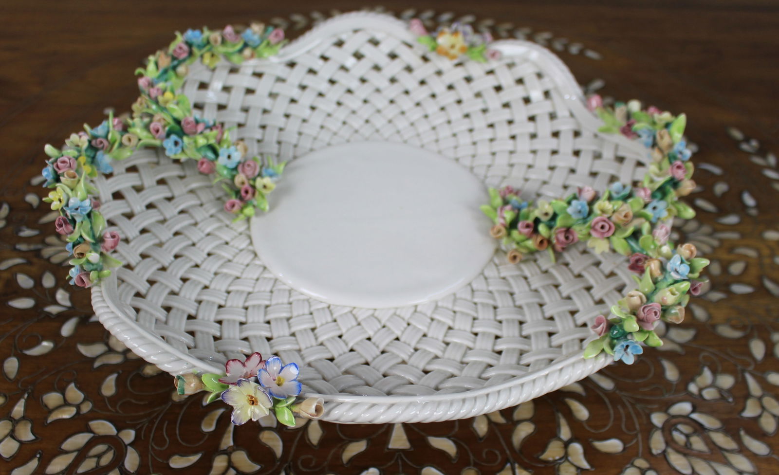 Vintage Italian Museo di Capodimonte Floral Lattice Basket Centrepiece - 5