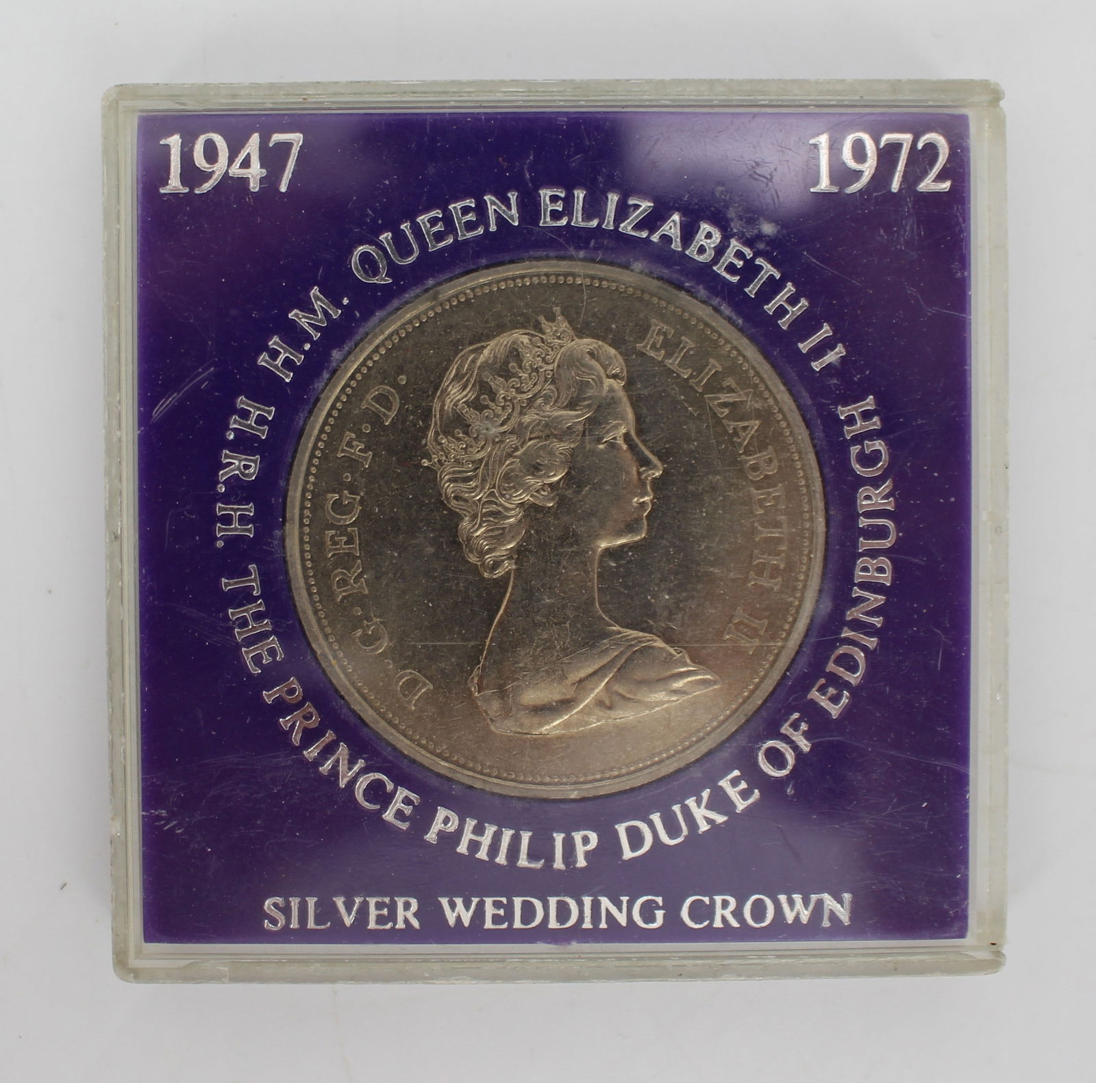 Silver Wedding Crown 1972 Cased: Title: Silver Wedding Crown 1972 Cased Description: Silver Wedding Crown 1972 Cased Condition: Used Delivery option: Collection & Delivery Location Category: Antiques