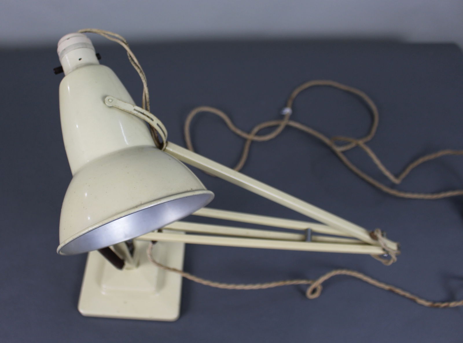 Original Anglepoise Desk Lamp Herbert Terry & Sons Ltd Redditch c.1940 - 4