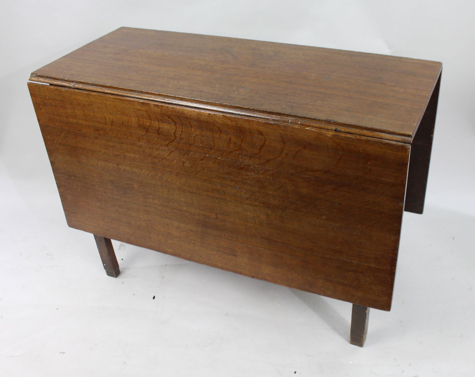 Georgian Oak Drop-Leaf Table c.1790 - 2