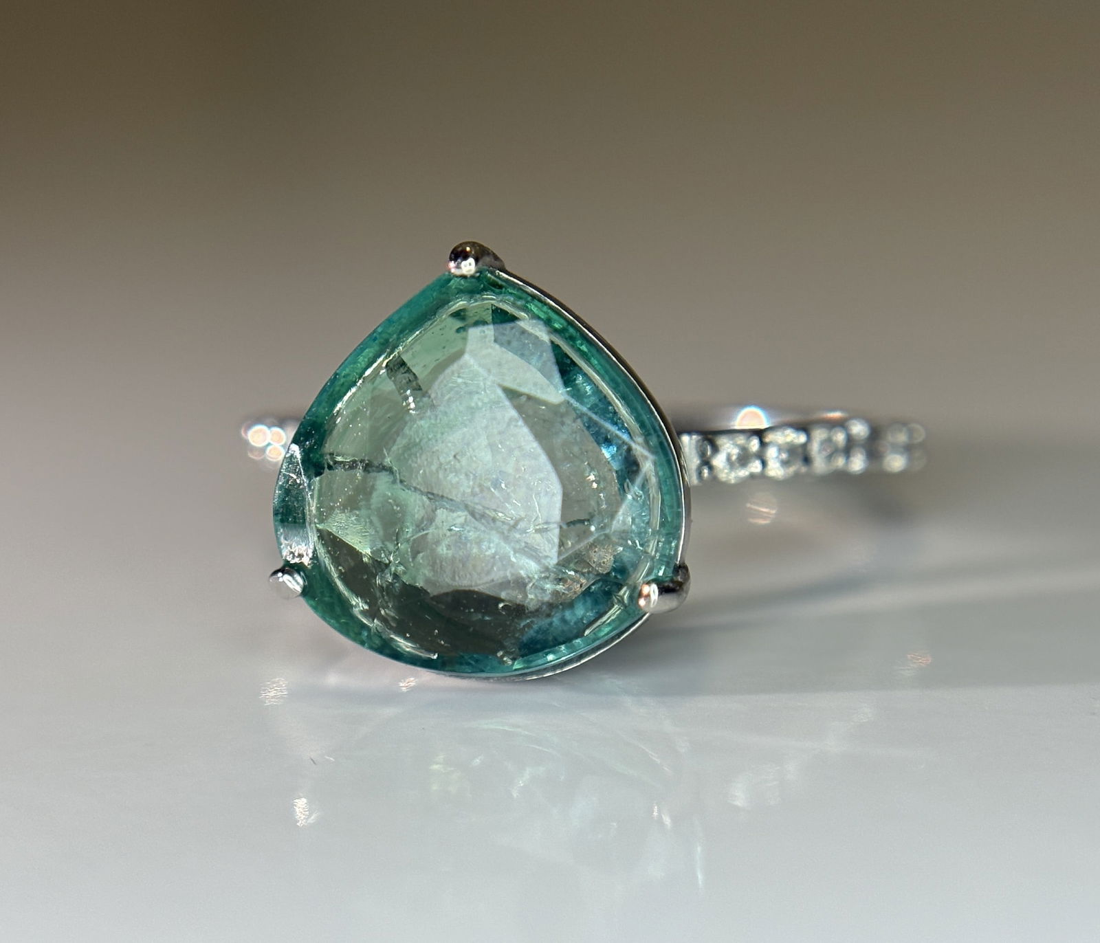 Beautiful 3.17 CT Natural Emerald Ring With Natural Diamonds & Platinum 950 - 3