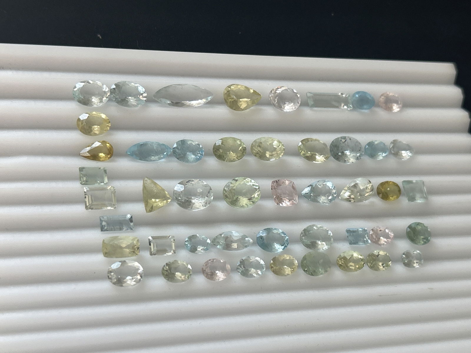 77.05ct Natural Blue and Green Aquamarine and Pink Morganite - 4