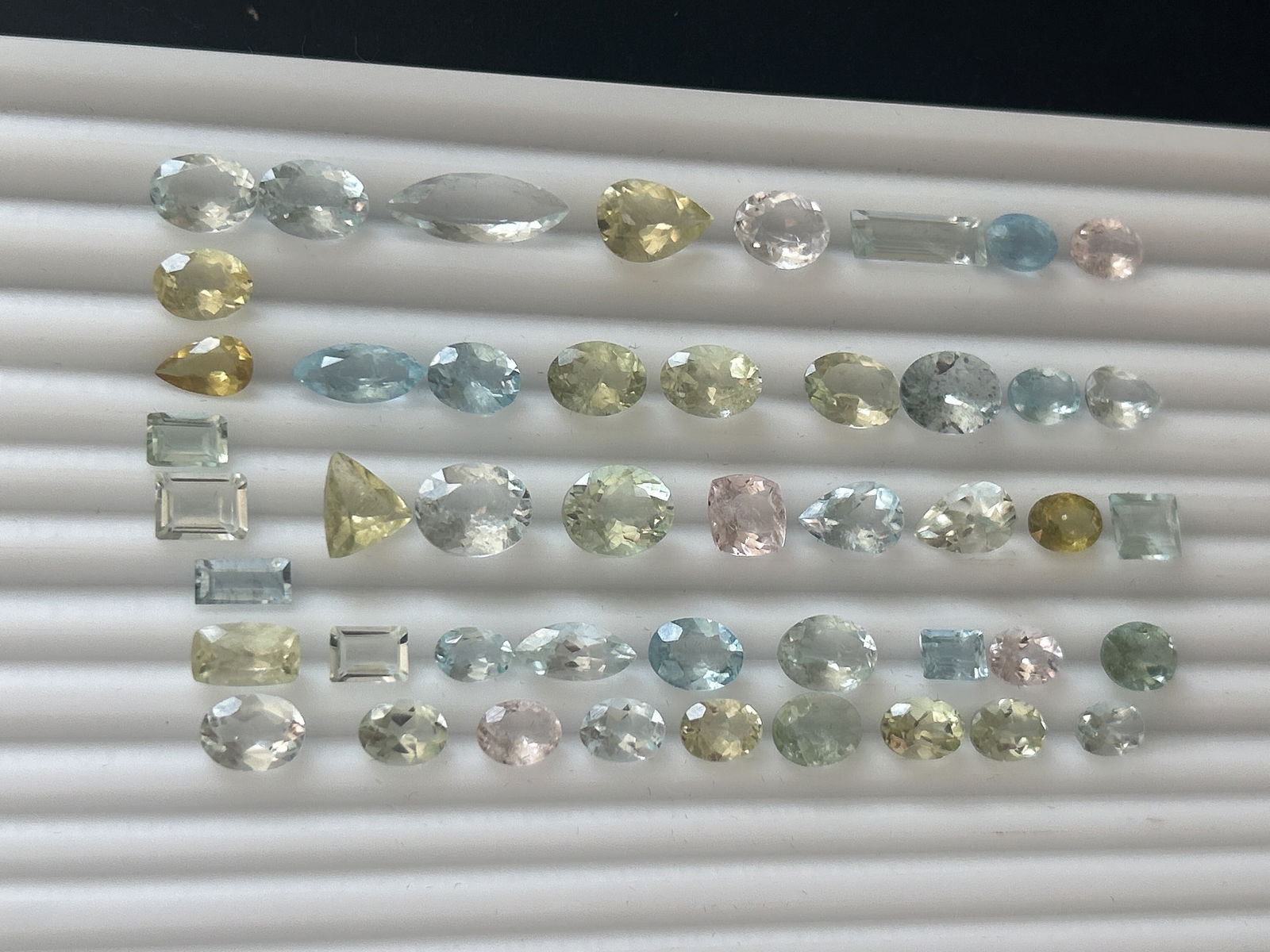 77.05ct Natural Blue and Green Aquamarine and Pink Morganite - 5