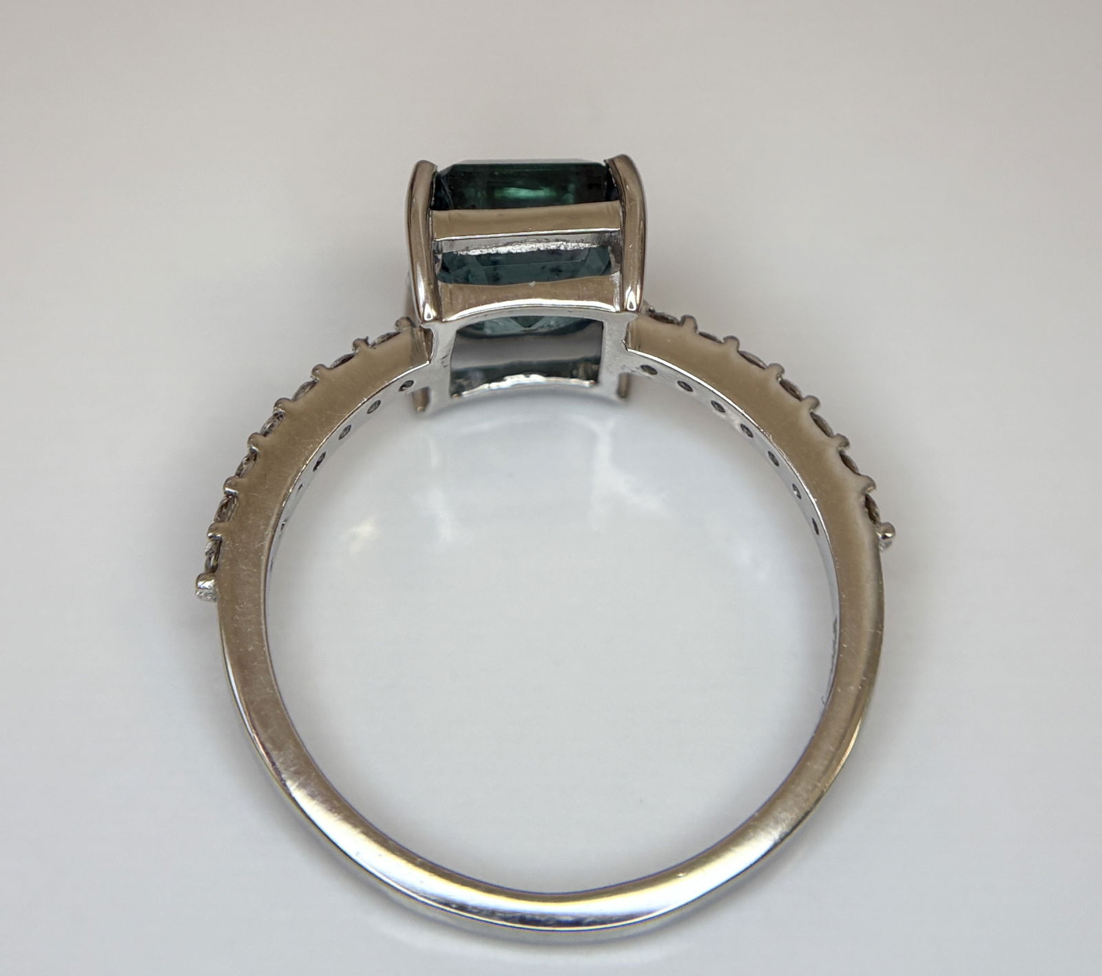 Beautiful 2.50 CT Natural Emerald Ring With Natural Diamonds & Platinum 950 - 7