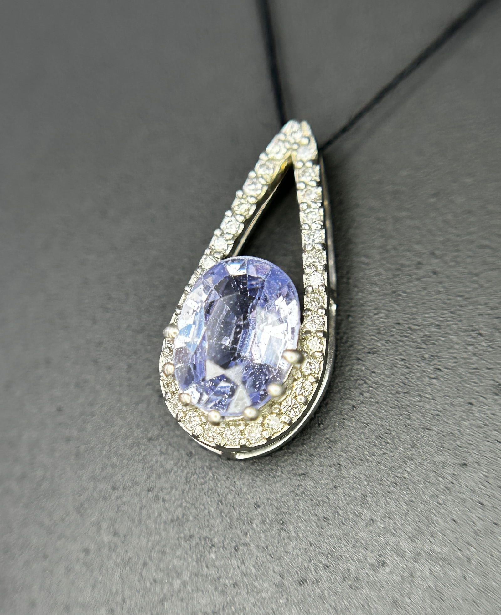 Beautiful 1.59 CT Unheated Ceylon Blue Sapphire Diamonds & 950 Platinum Pendant - 4
