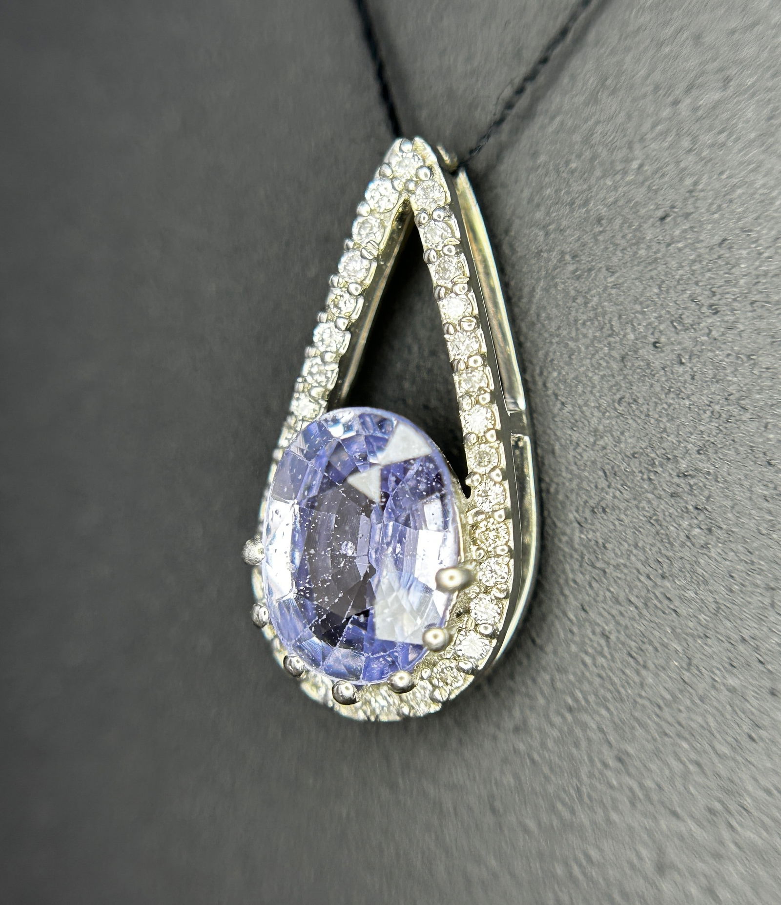 Beautiful 1.59 CT Unheated Ceylon Blue Sapphire Diamonds & 950 Platinum Pendant - 9