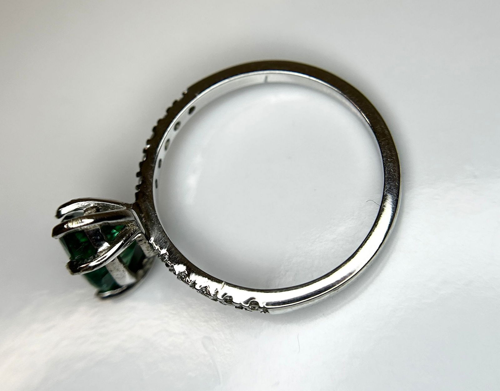 Beautiful Natural Emerald With Natural Diamonds & 18k Gold - 6