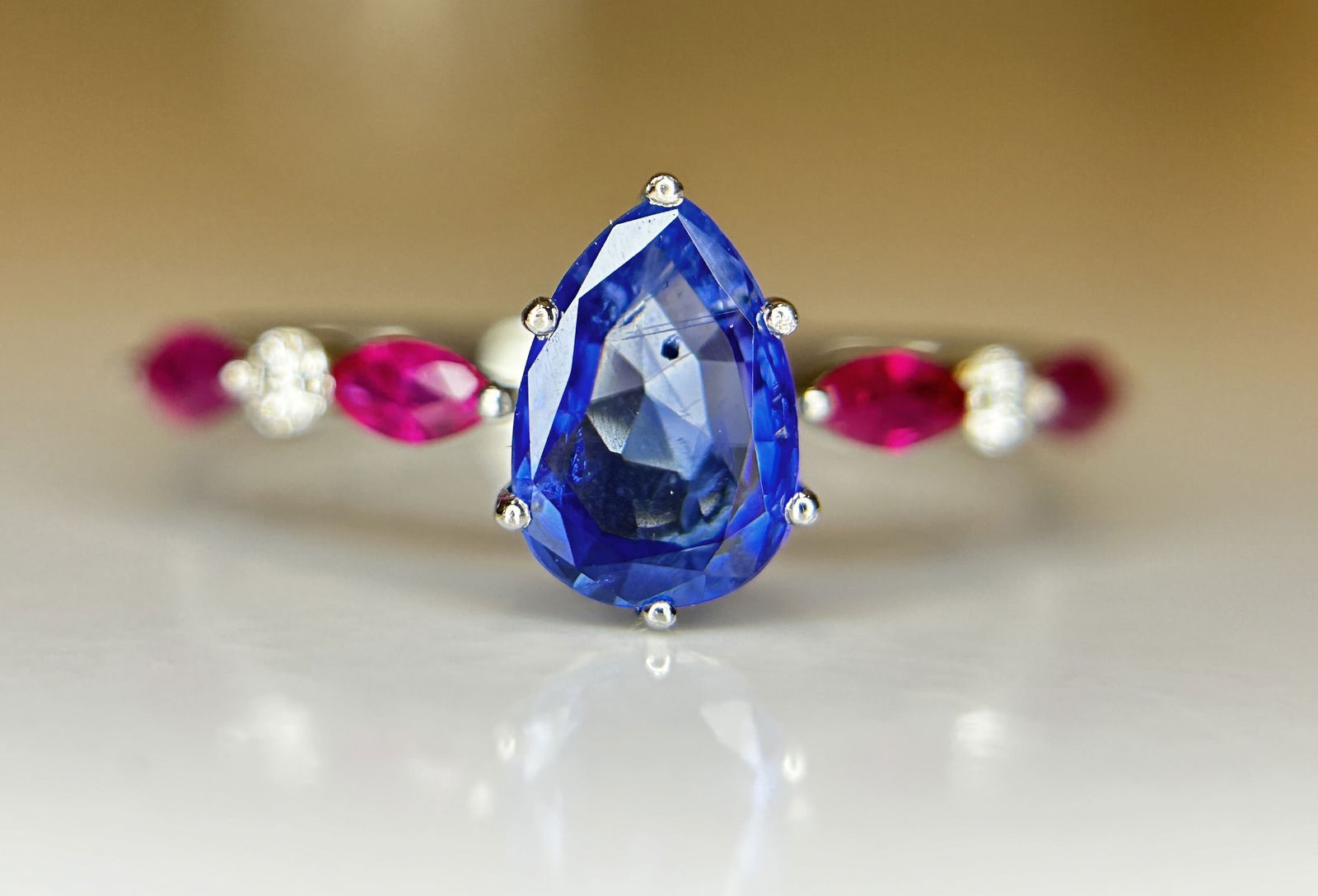Beautiful 1.06 CT Unheated Burma Blue Sapphire With Burma Ruby, Natural Diamonds & 950 Platinum - 2
